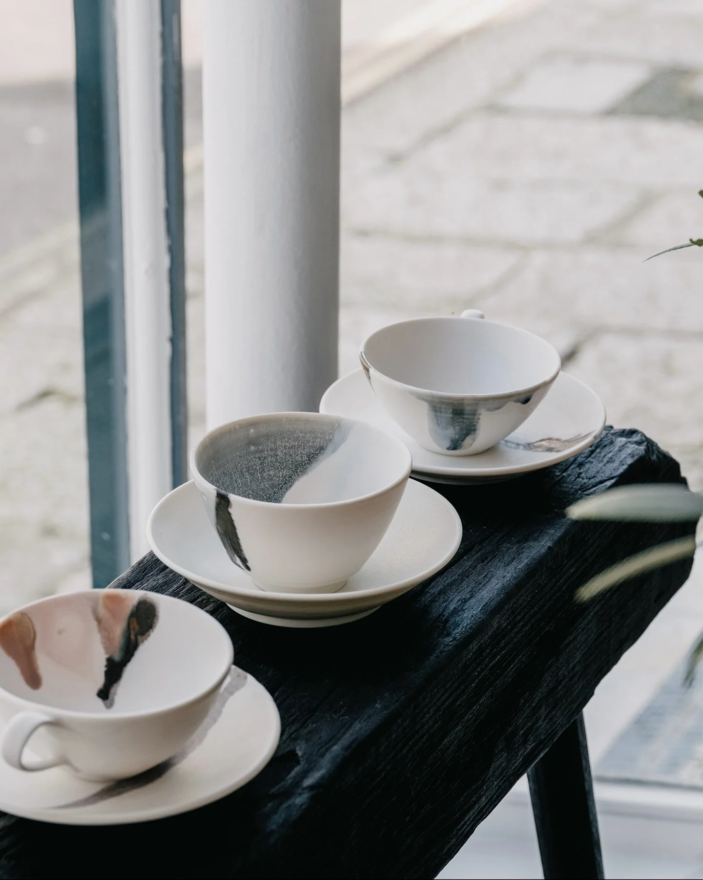 I am always intrigued by the gentle relationship between carefully crafted objects made by the hands of differing artisans.

There is often a harmonious partnership of function and form. A maker focused on creating something truly unique and beautifu