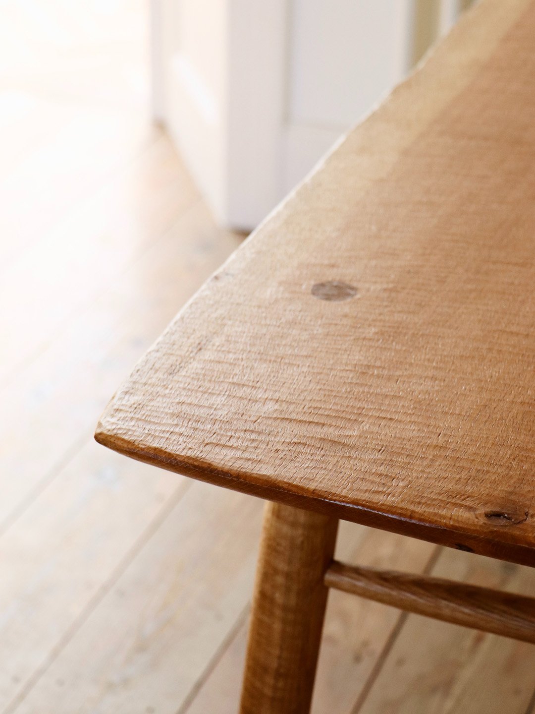 Dining Table. - 3.jpg
