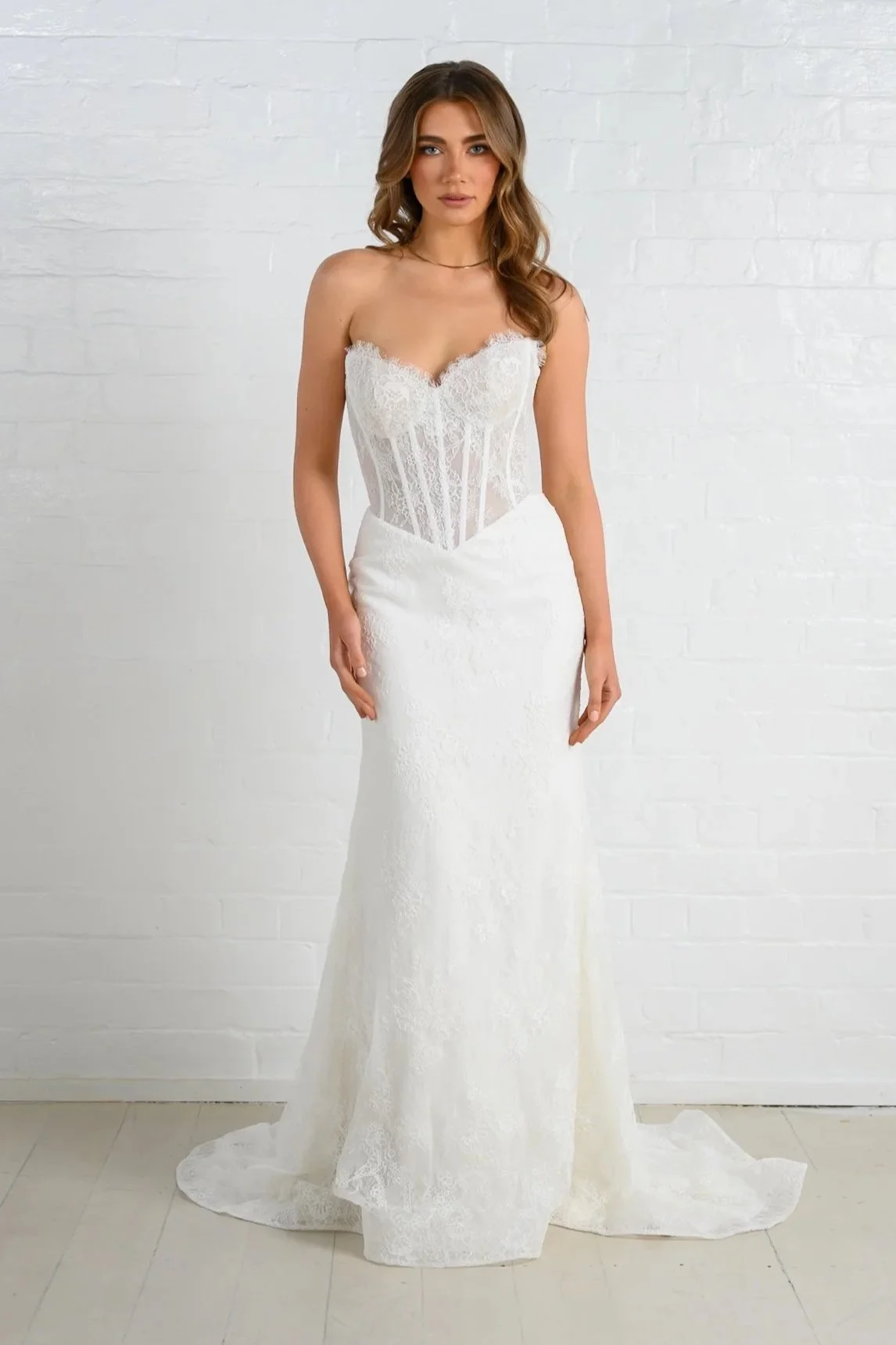 Sample sale full lace wedding dress with Basque waist and corset