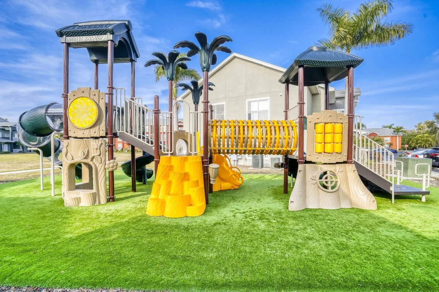 5030 26th Street East - Web Quality - 007 - 07 Amenity - Community.jpg