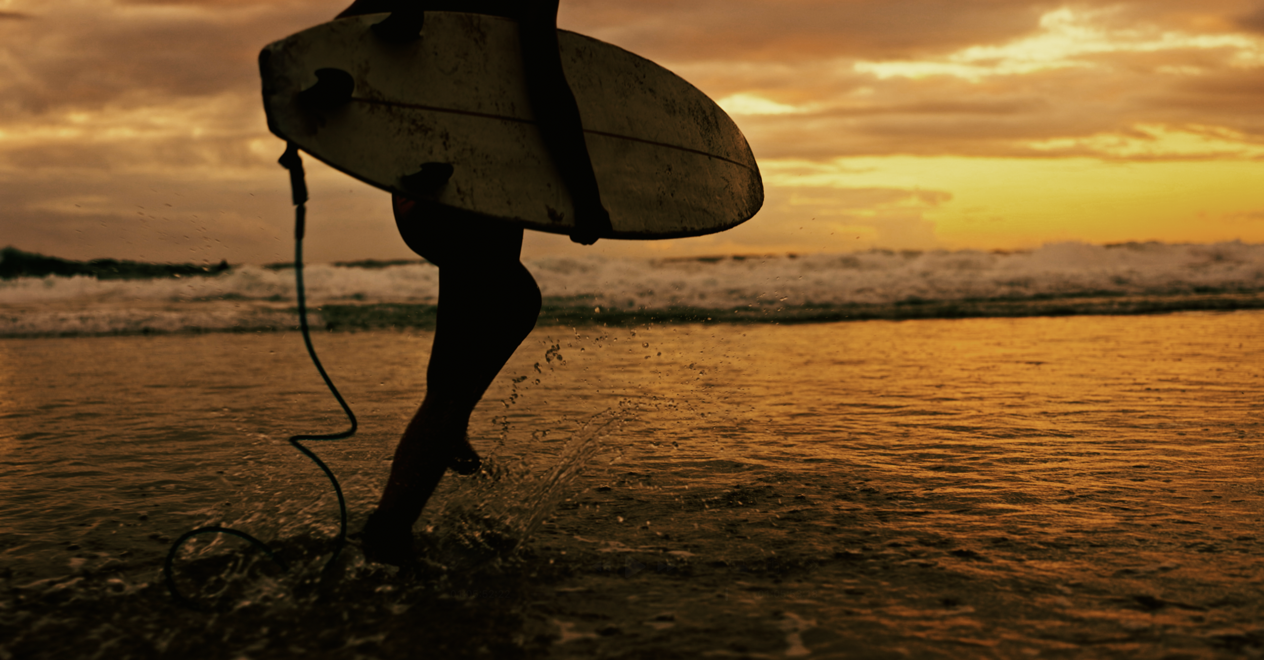 person-silhouette-and-running-with-surfboard-on-b-2024-04-08-20-13-13-utc_STILL DT.png