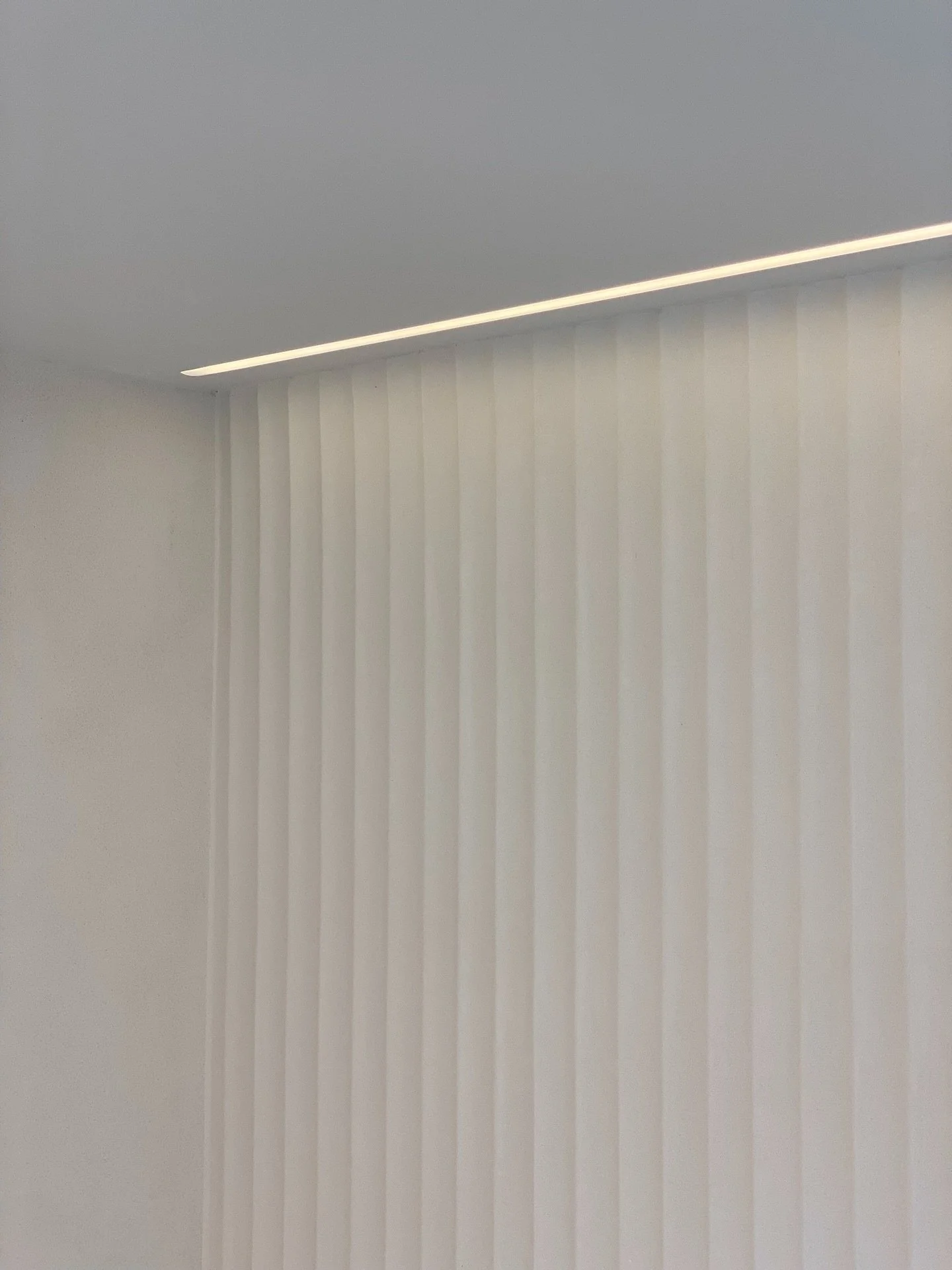 Details are the pause&hellip;

#plaster #flutedplaster #wallwash #details #designdestails #designisspiritual #rhgdesign