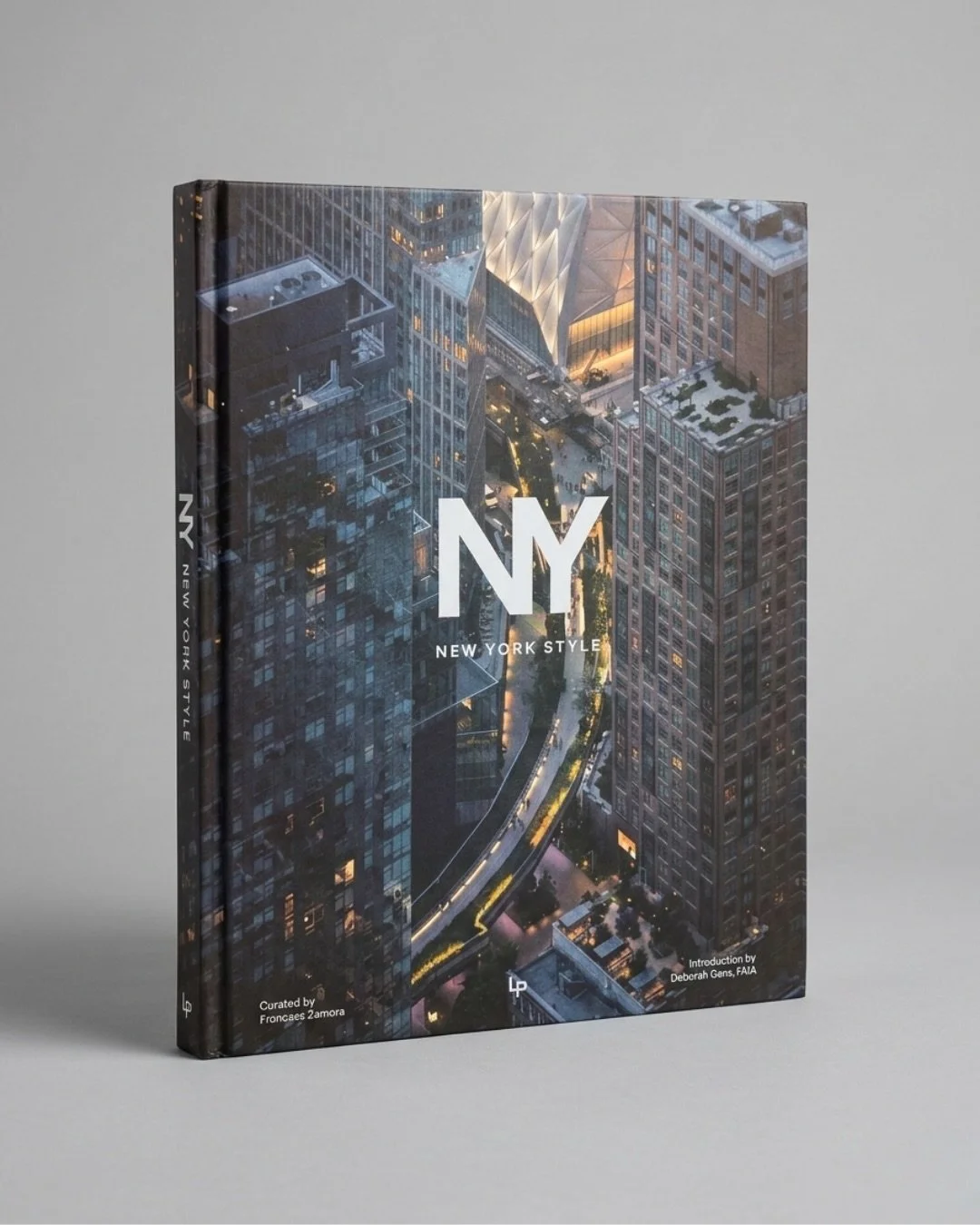 Two of our favorite projects, Lloyd Road and Wildwood are featured in New York Style (Booq Publishing), a bold tribute to the creativity and architectural diversity of New York and its surrounding communities. This beautifully curated volume showcase