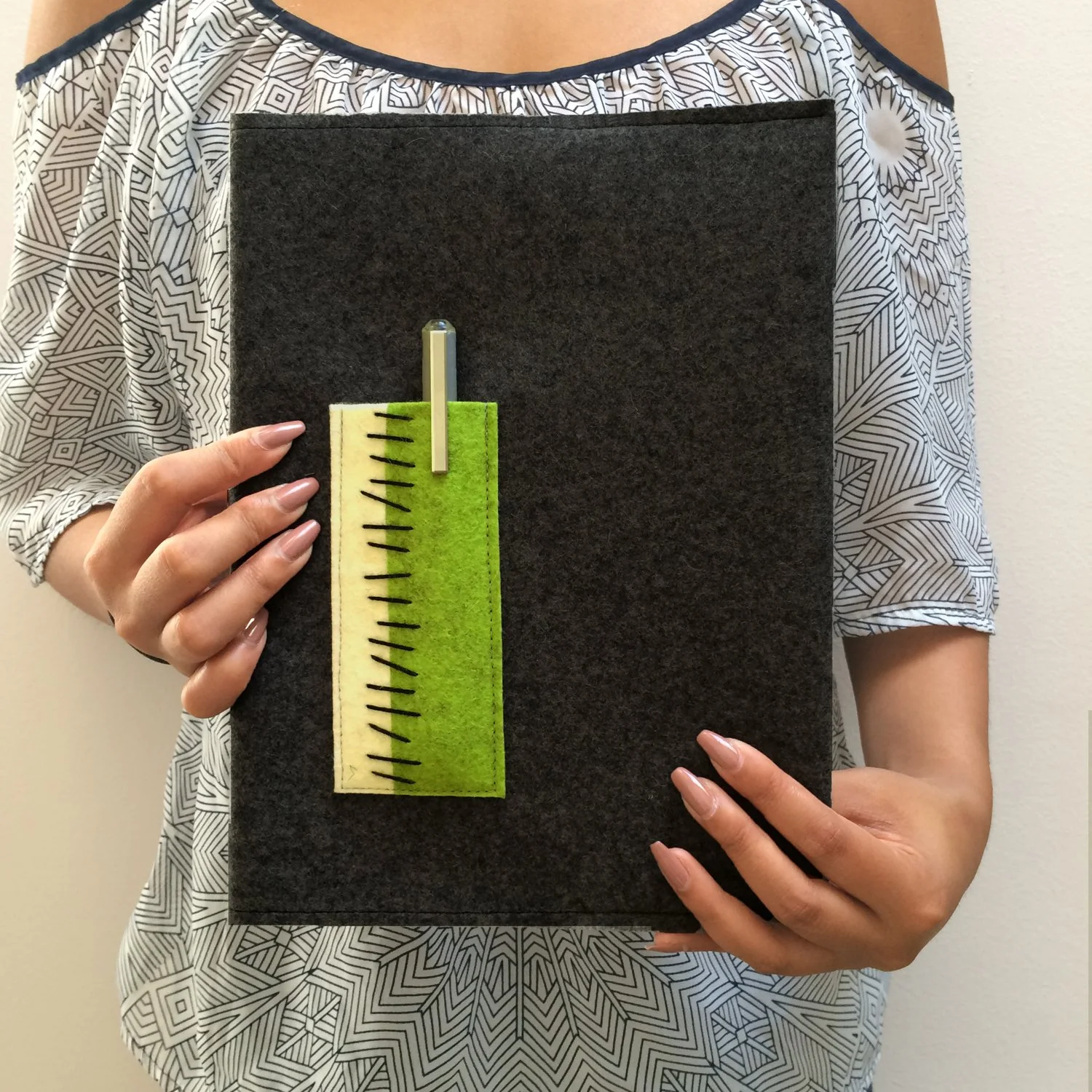 RHG_A+D_FELT_CUSTOM_Notebook_1.jpg