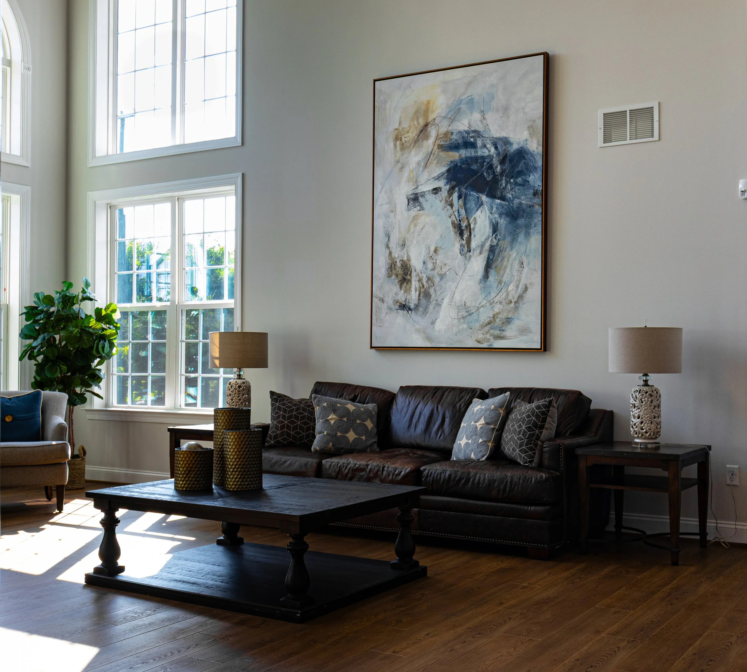 Living Room 2.jpg