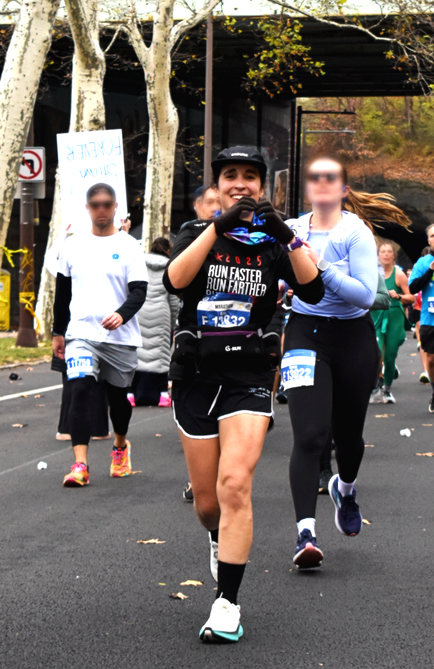 Physical Therapist who had been injured and dealing with chronic hip pain for a year finishes her first marathon