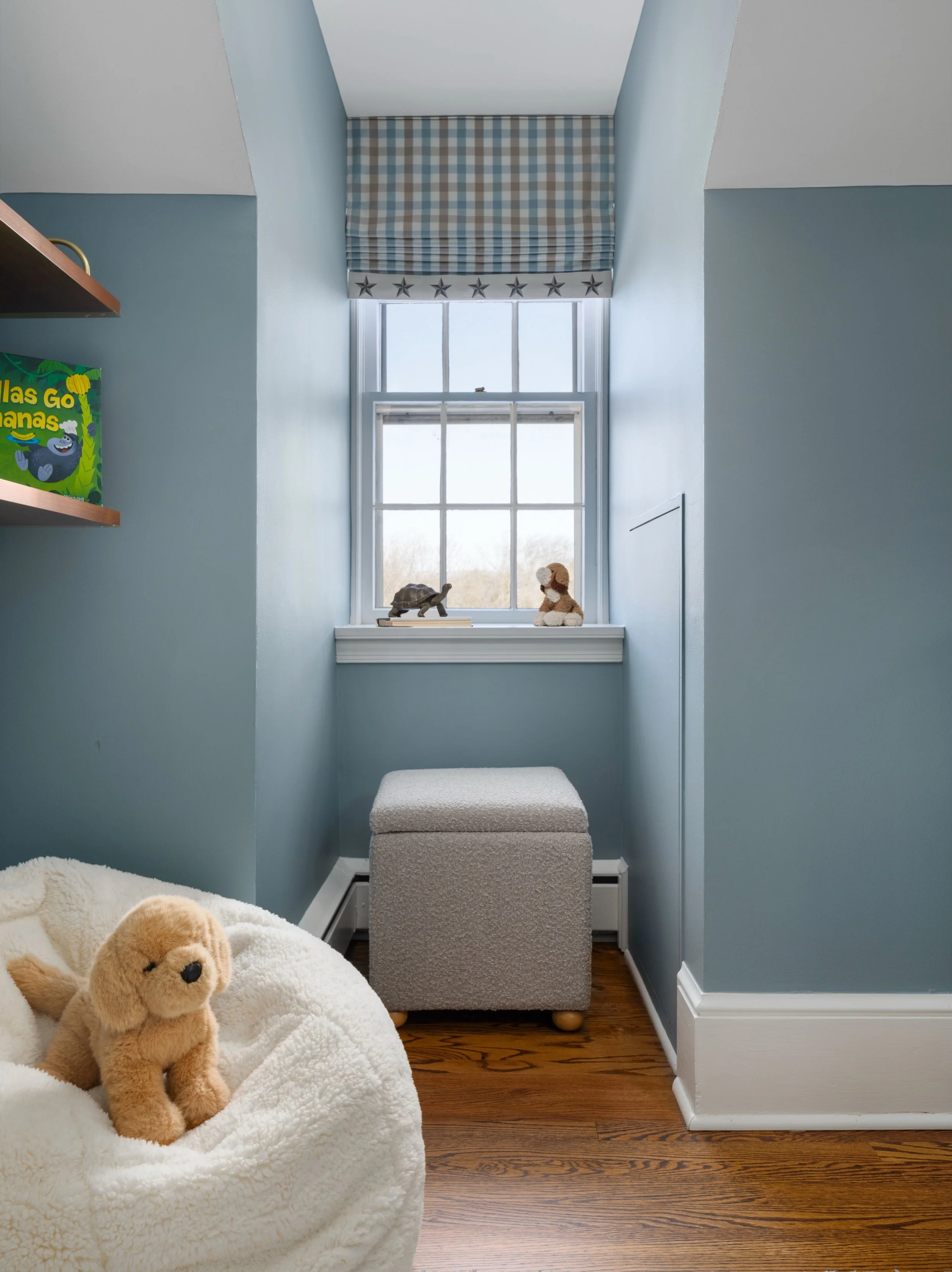 Small space, big intention. Every corner deserves to be designed.

Design: @colorandcrownid 
Photography: @ommediallc