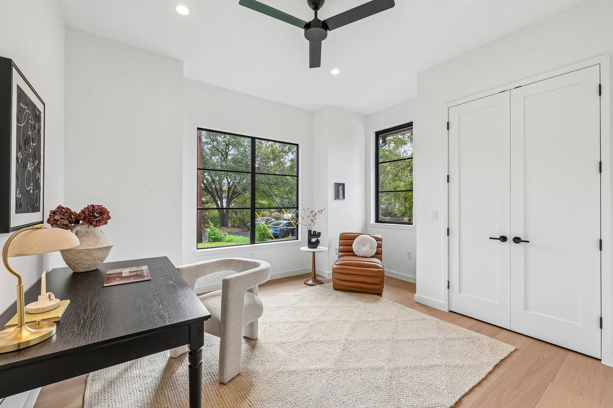 6-web-or-mls-Valeria St-S2609-006.jpg