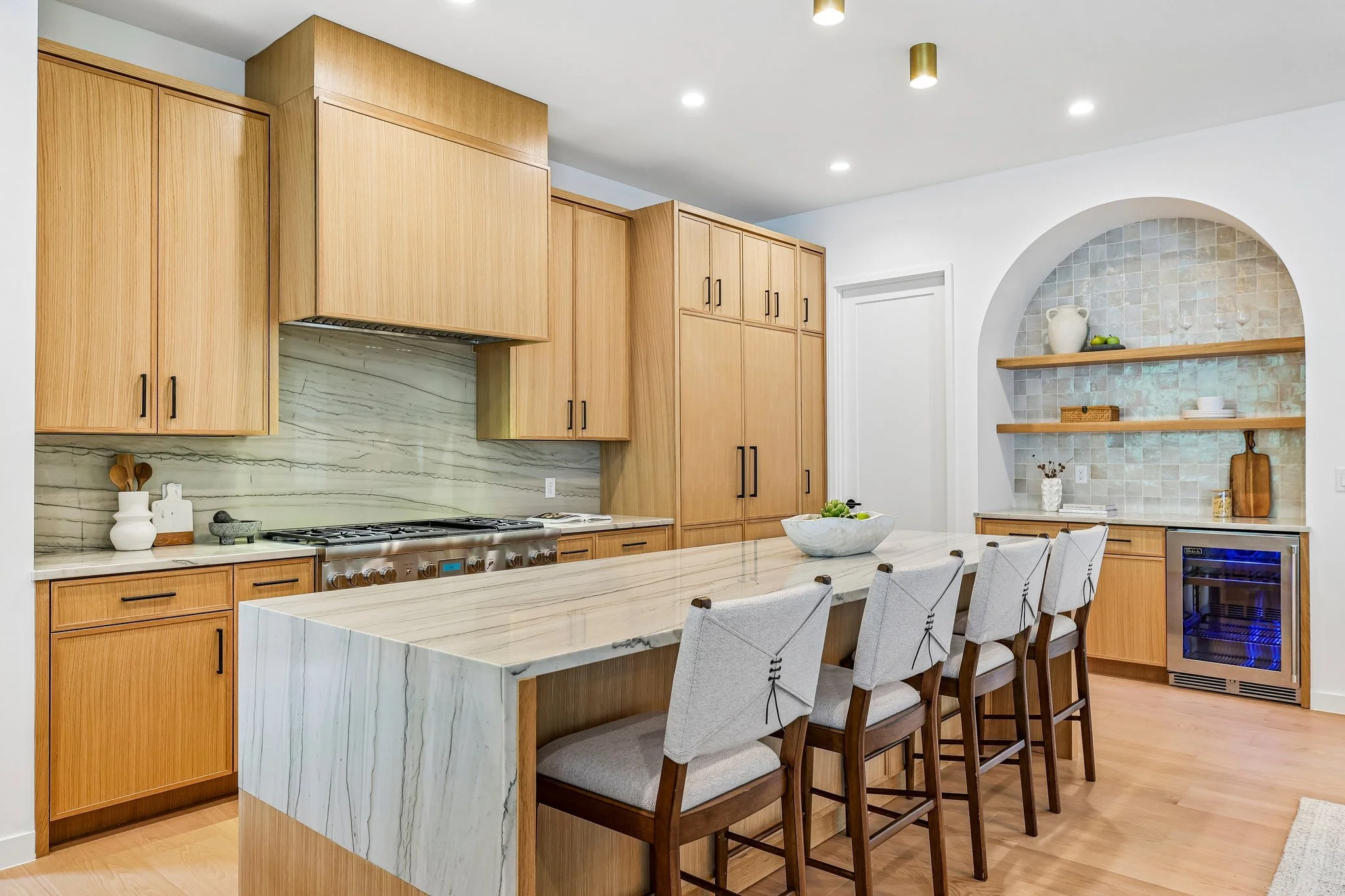 19-web-or-mls-Valeria St-S2609-019.jpg