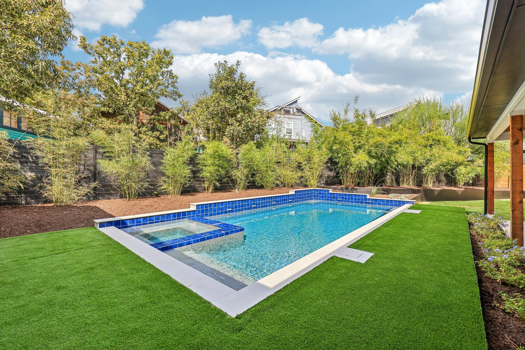 64-web-or-mls-Valeria St-S2609-064.jpg