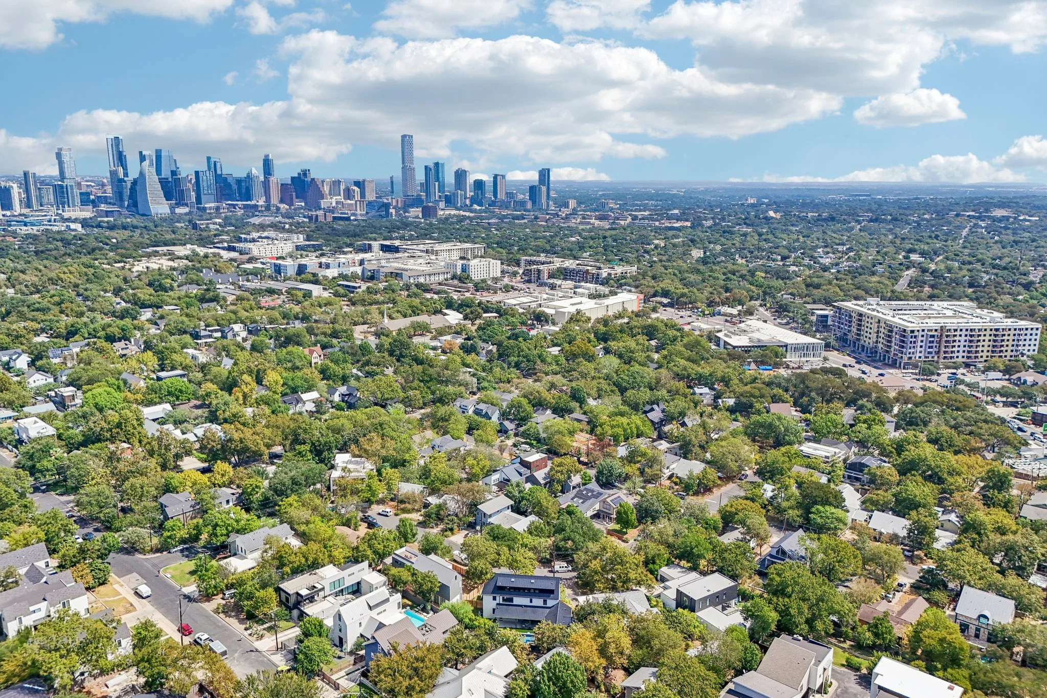 87-web-or-mls-Valeria St-S2609-087.jpg