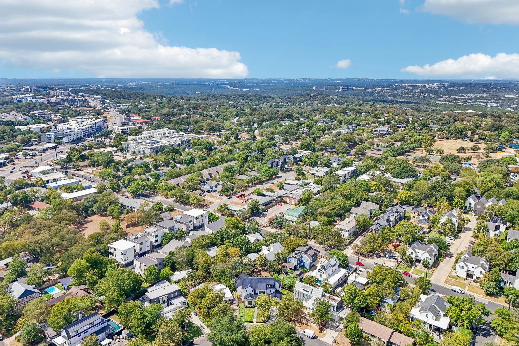 78-web-or-mls-Valeria St-S2609-078.jpg