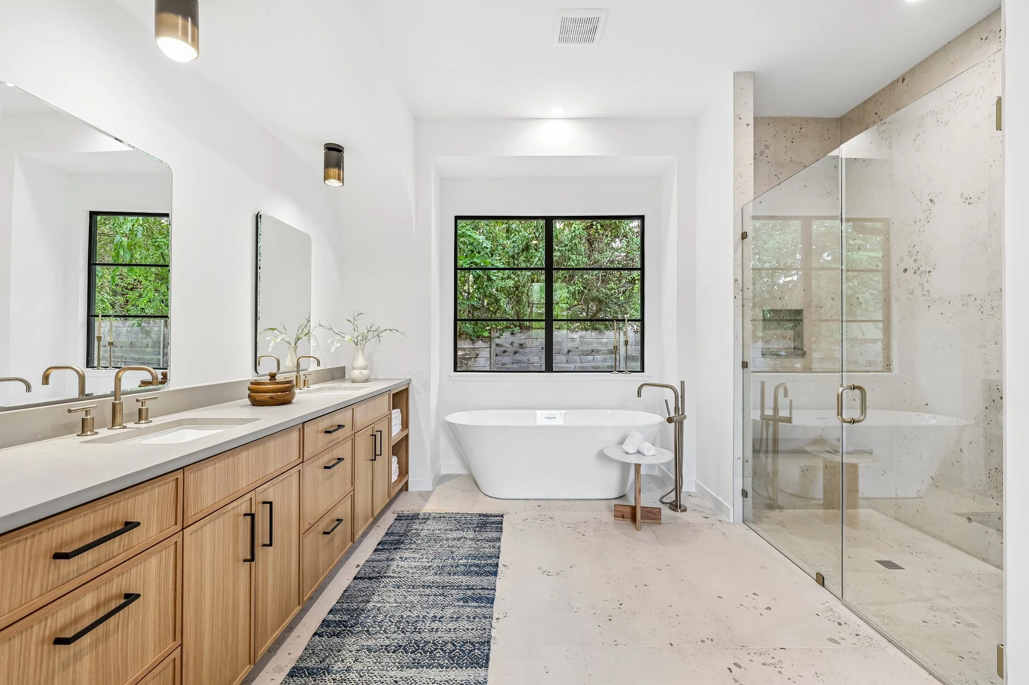33-web-or-mls-Valeria St-S2609-033.jpg