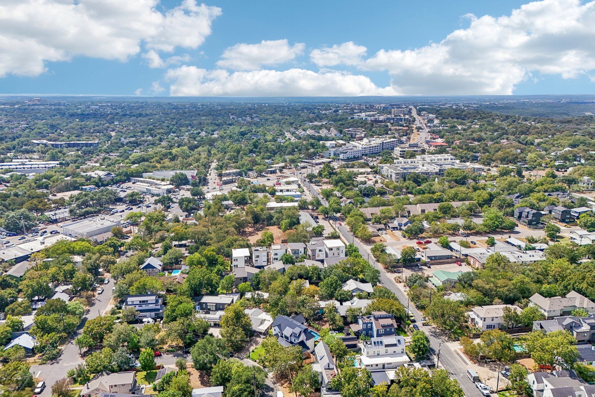89-web-or-mls-Valeria St-S2609-089.jpg