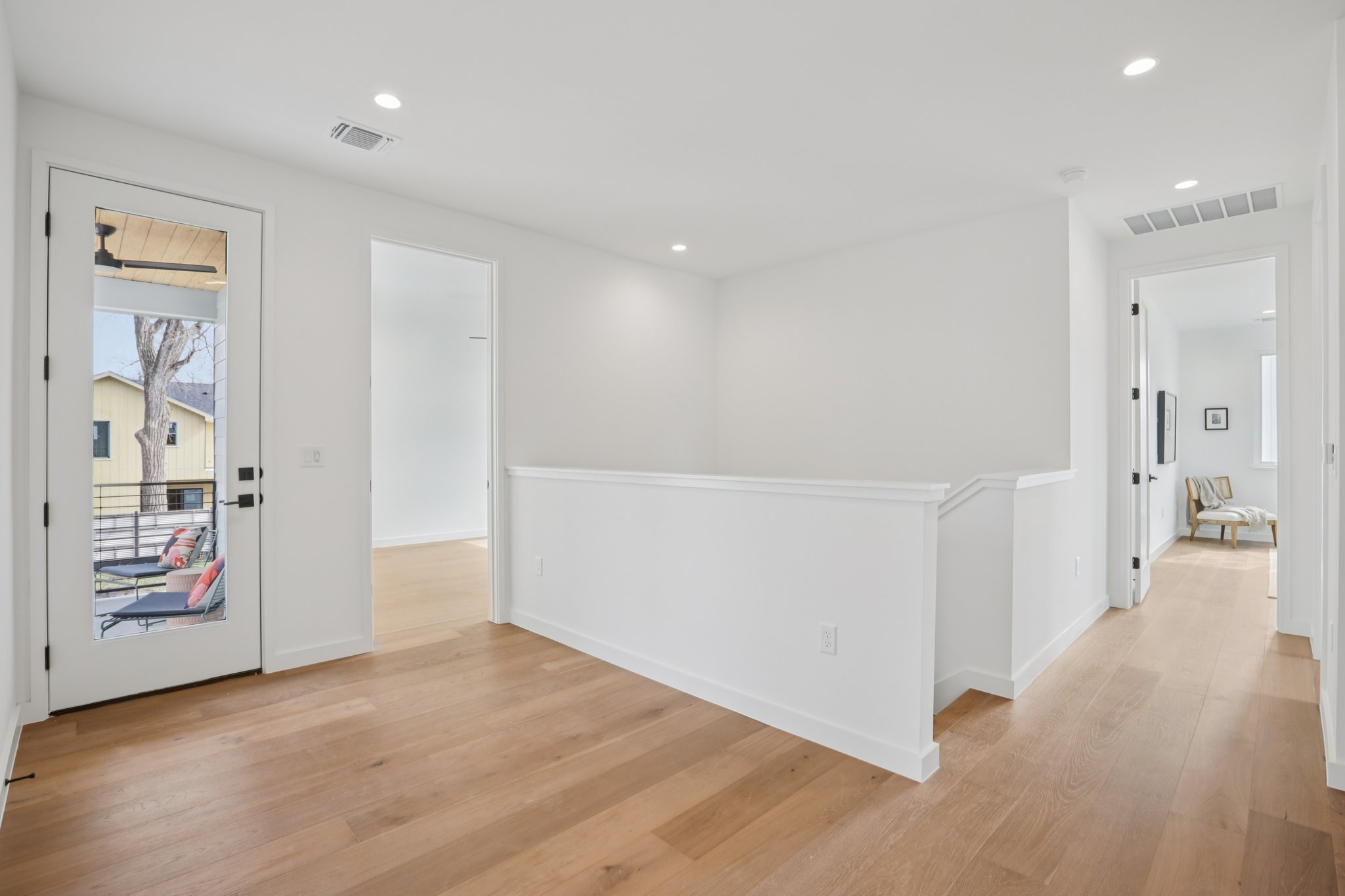 14-web-or-mls-Garwood St 1-S2102-030.jpg