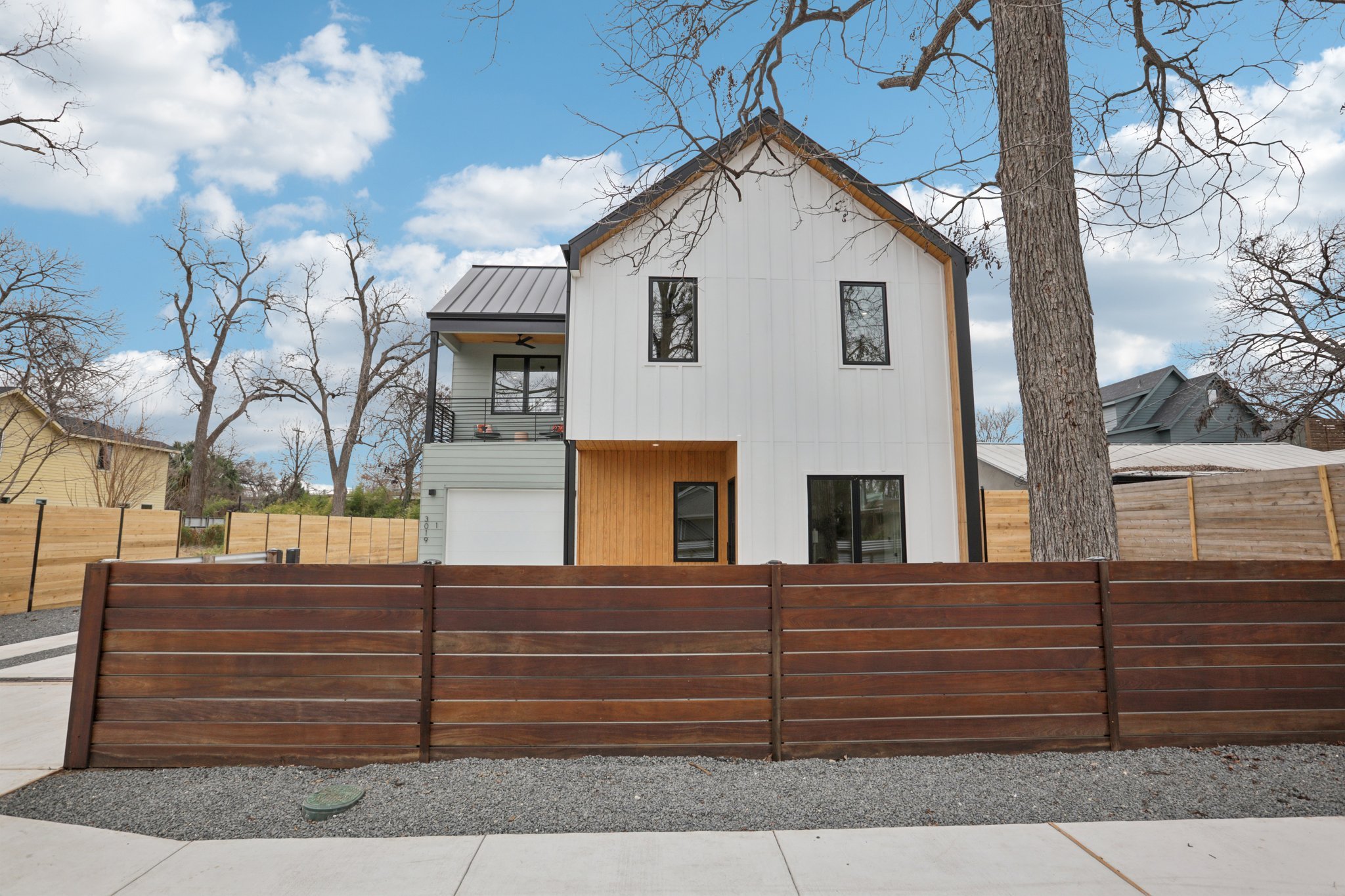 1-web-or-mls-Garwood St 1-S2102-002.jpg