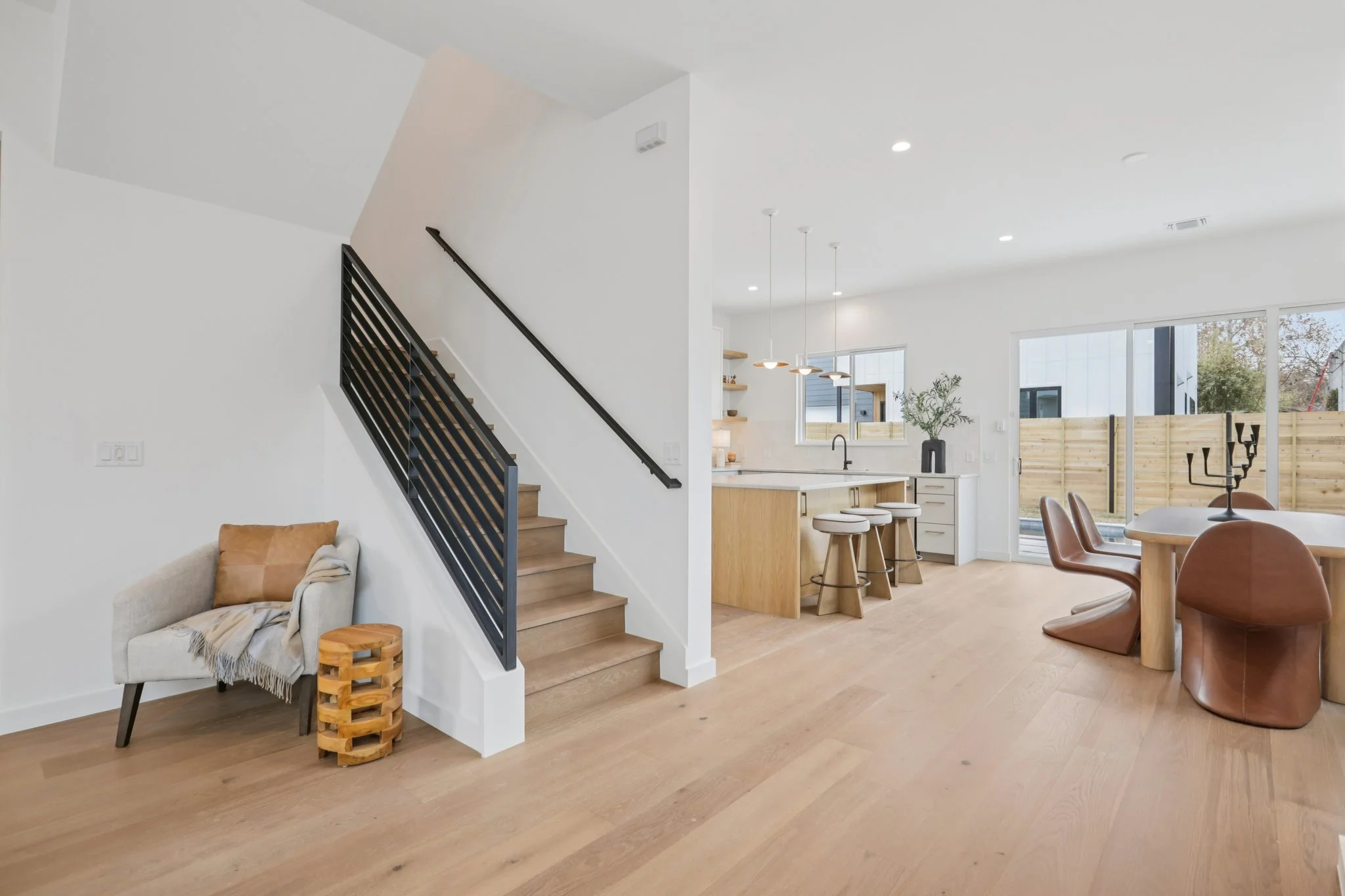 5-web-or-mls-Garwood St 1-S2102-015.jpg