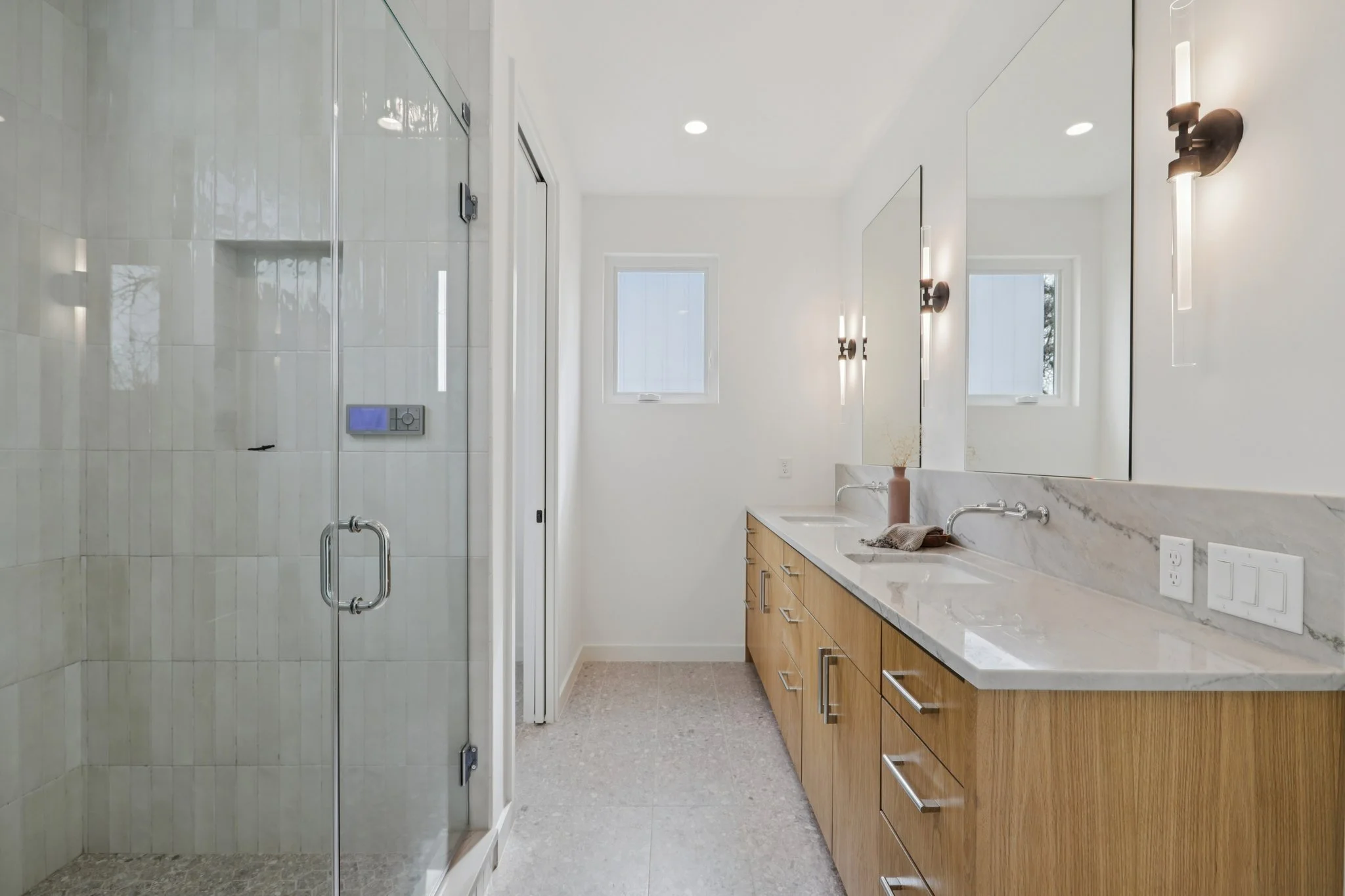 18-web-or-mls-Garwood St 1-S2102-038.jpg