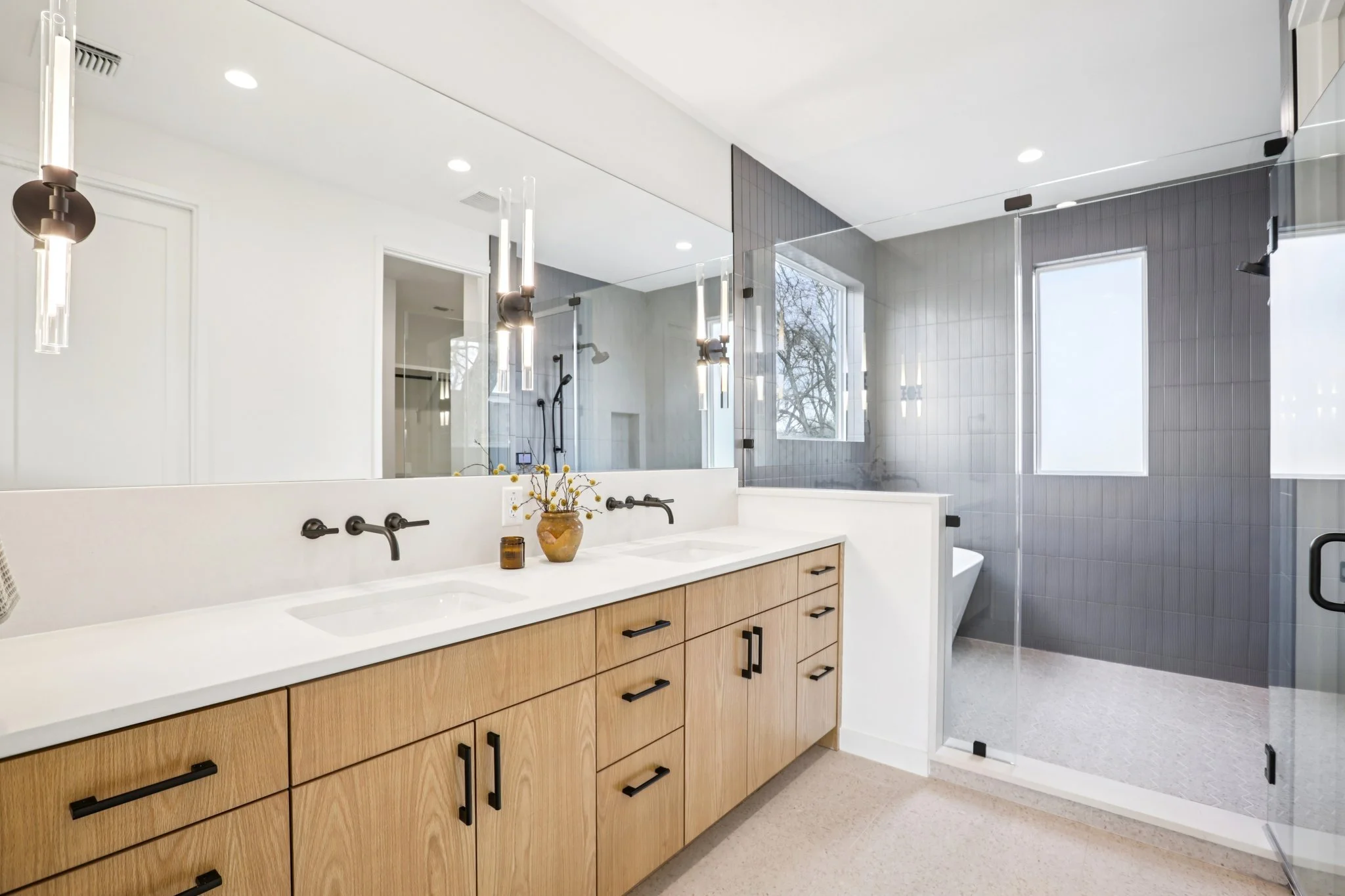 13-web-or-mls-Garwood St 2-S2202-026.jpg