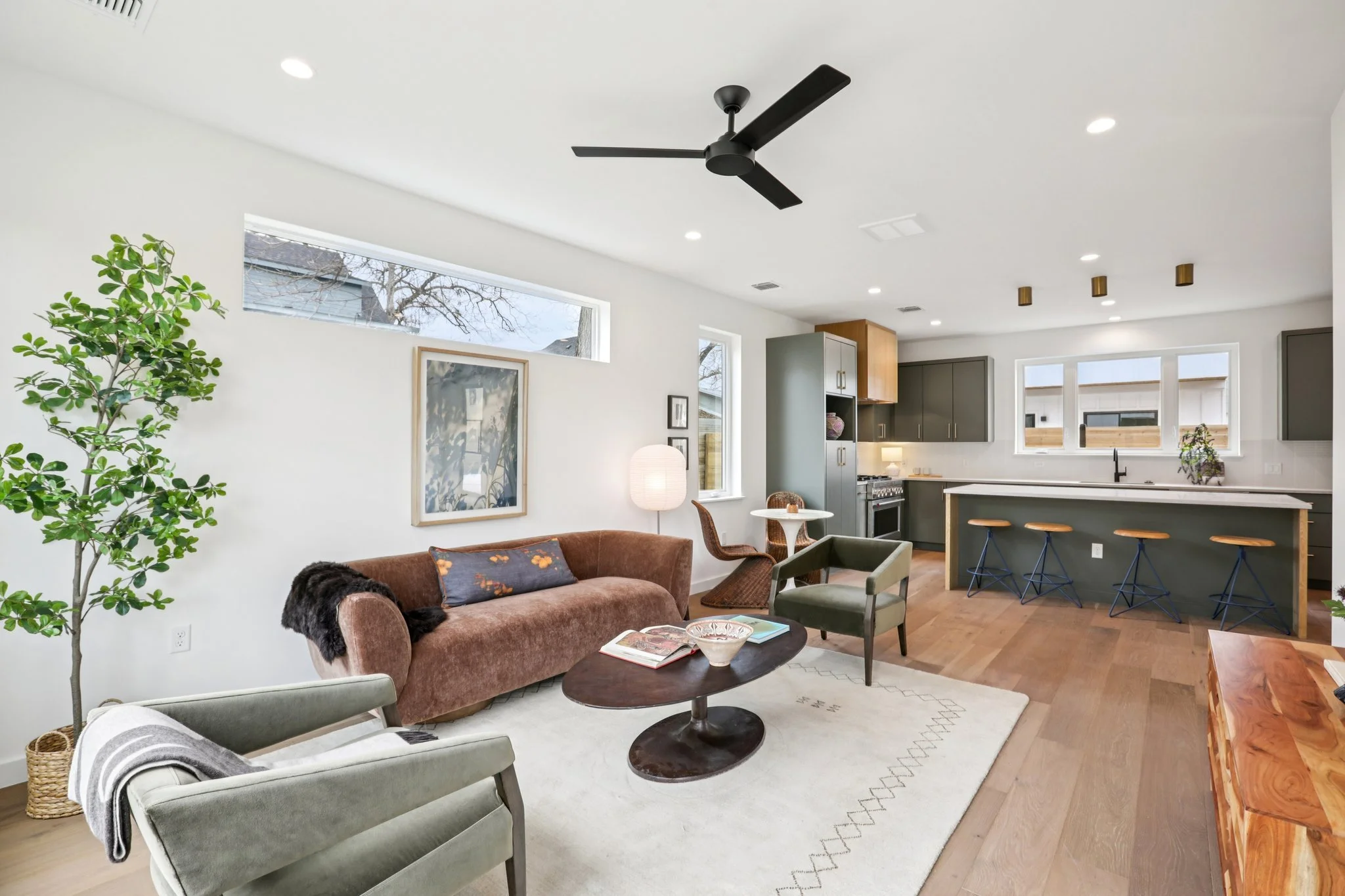 3-web-or-mls-Garwood St 2-S2202-007.jpg