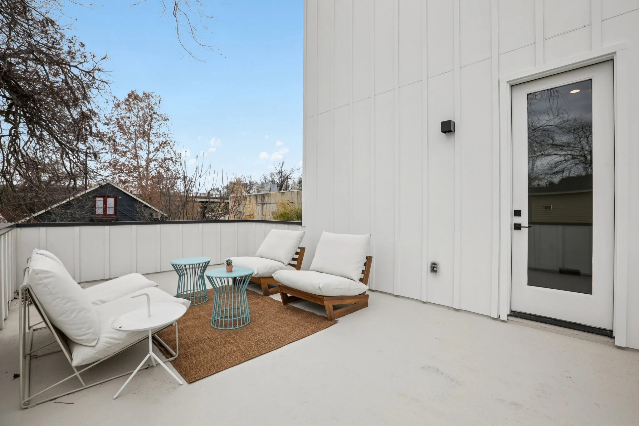 21-web-or-mls-Garwood St 2-S2202-048.jpg