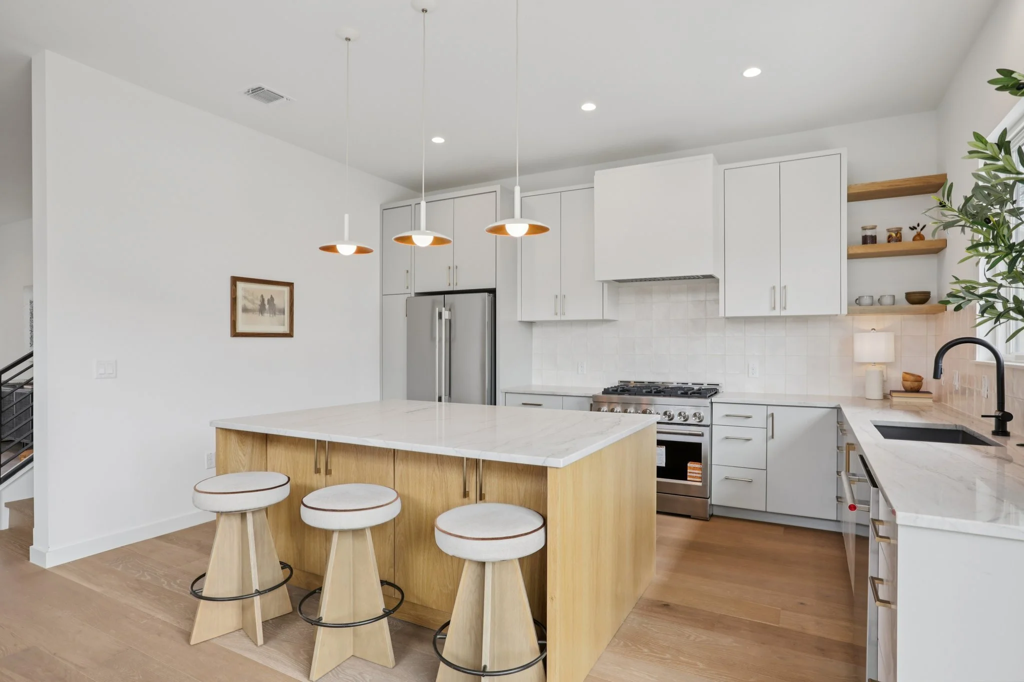 11-web-or-mls-Garwood St 1-S2102-023.jpg