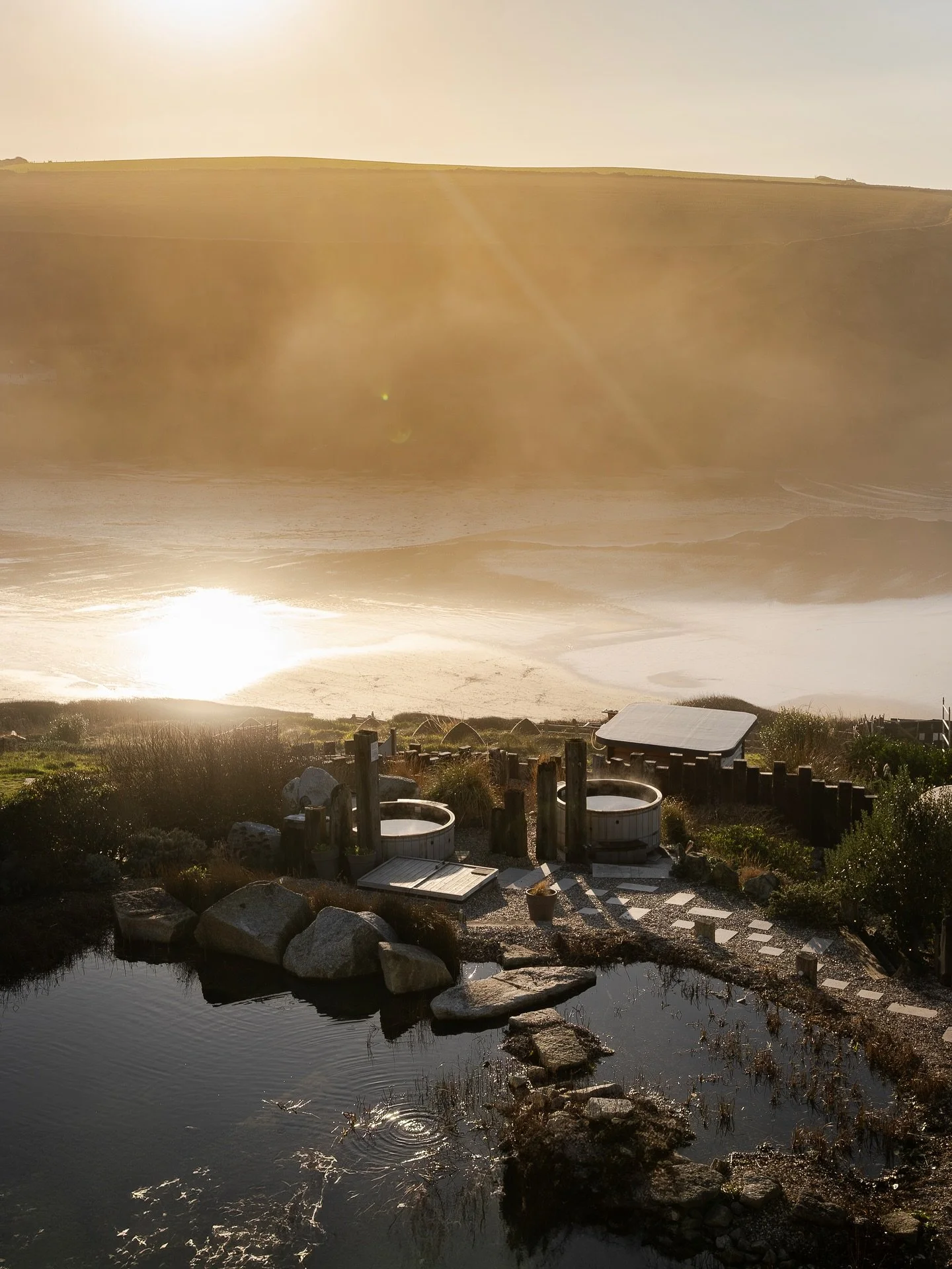 A collection of photos from over the years for @scarlethotel 📸 

Warm, candid, and editorial, the goal was to move beyond traditional hotel photography and instead tell a story that invited viewers to step into the real Scarlet experience 💎 

Creat