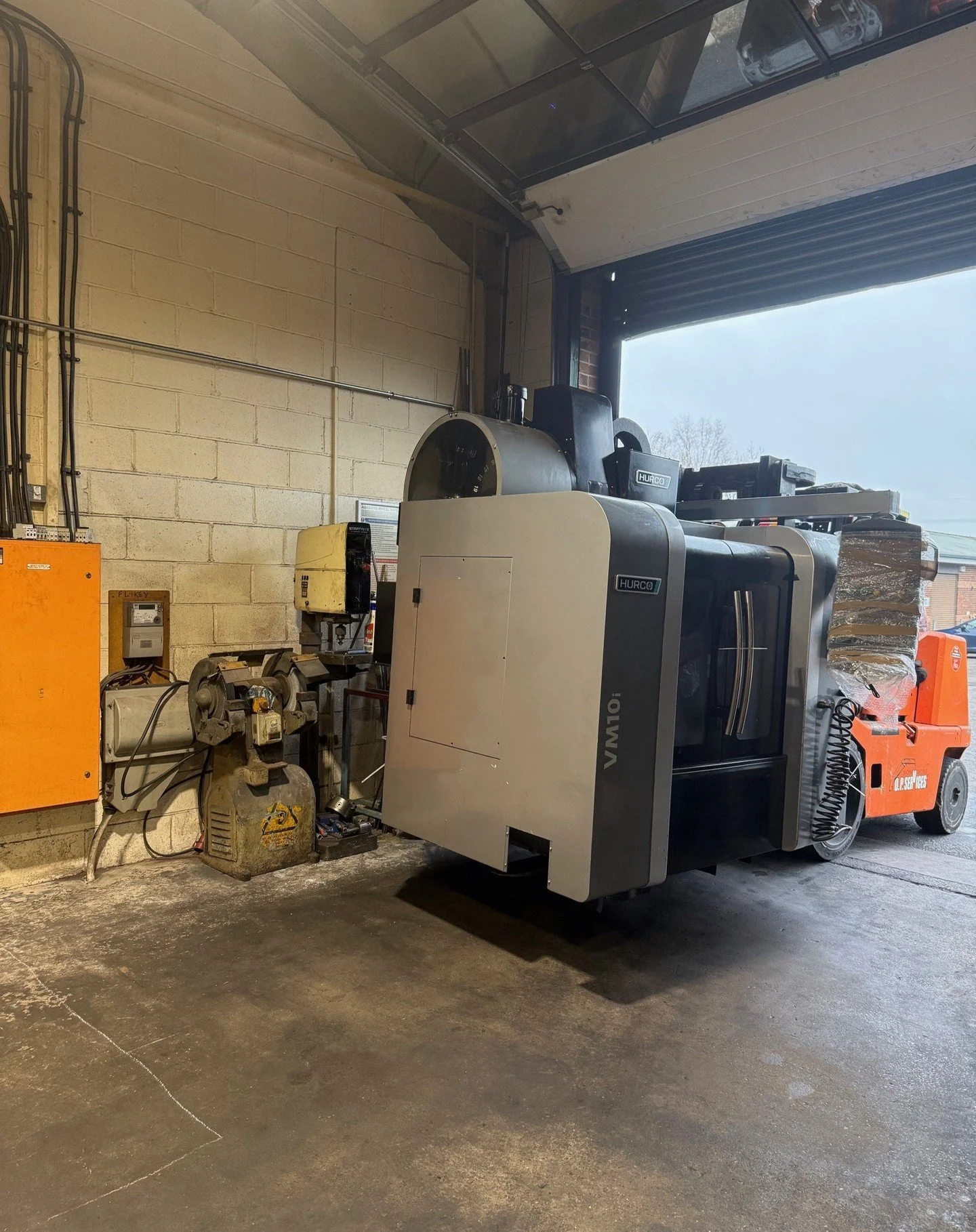 🚨 Exciting News from DC Rolfe! 🚨

We're thrilled to announce the arrival of our latest addition to the team &ndash; the Hurco VM10i! 🎉

This high-performance CNC vertical machining center is now part of our fleet, and it's a game-changer for us! W