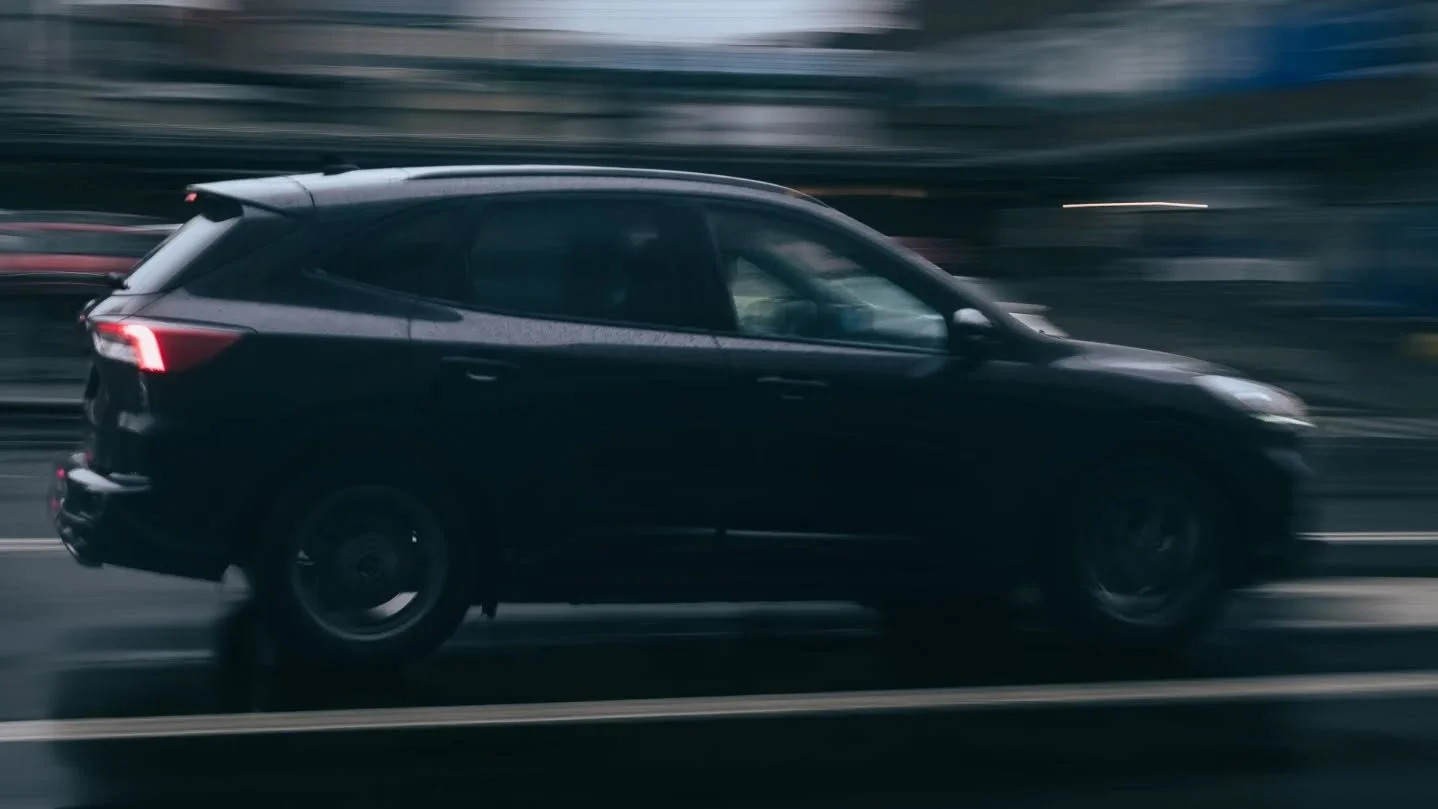 It's sometimes good to try something different, even if they are not my best pictures.

I haven&rsquo;t photographed the city for a long time, neither done panning photography.

I wanted to do something different, something I haven&rsquo;t done for y