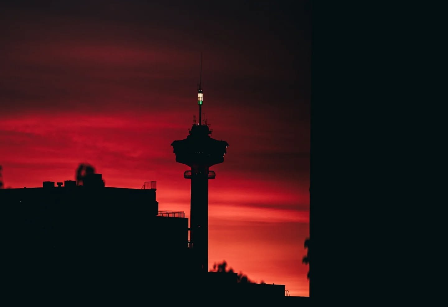 The beauty of a red sunset.
-
-
-
-
-
-
-
-
-
-
-
-
-
-
-
#sunsetlover #sunsetphotography #sunset_madness #urbansunset #silhouetteshots #moodysky #dramaticlight #tampere #tamperefinland #tamperephotographer #visittampere #finnishphotographer #finland