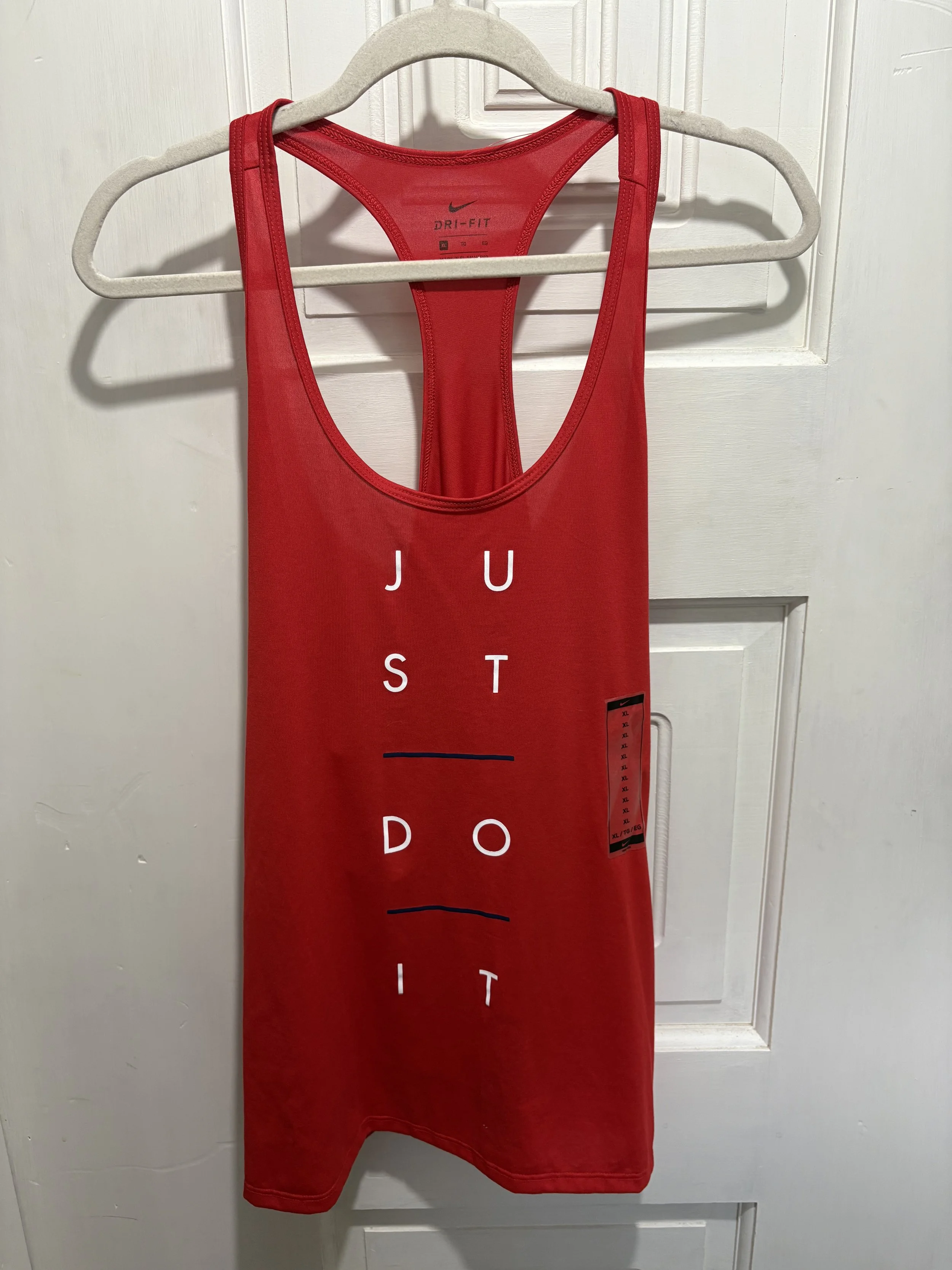 Ladies XL Nike Tank Top NWT