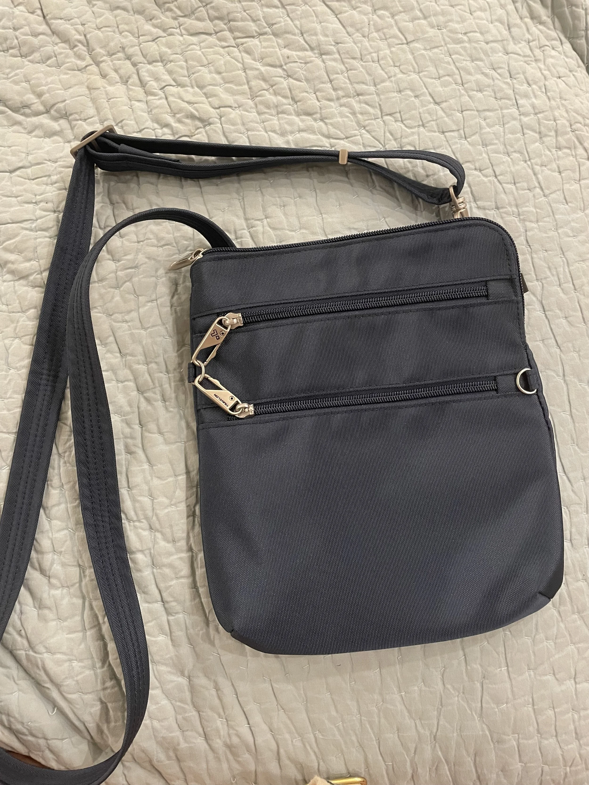 CC99 Travelon Anti-Theft Classic Slim Double Zip Crossbody Bag