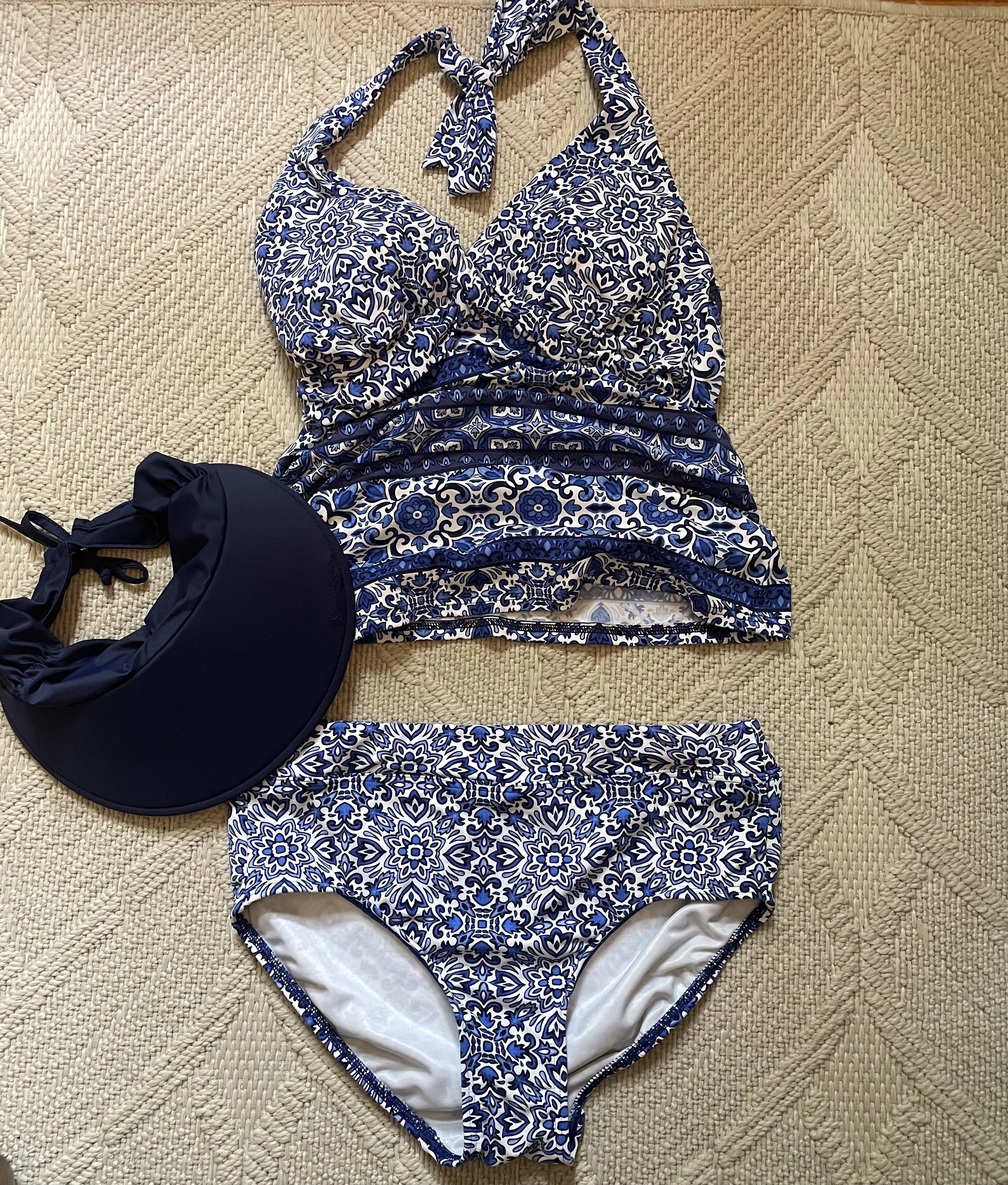 CC7: Lands' End Tankini and Visor Set Size 4