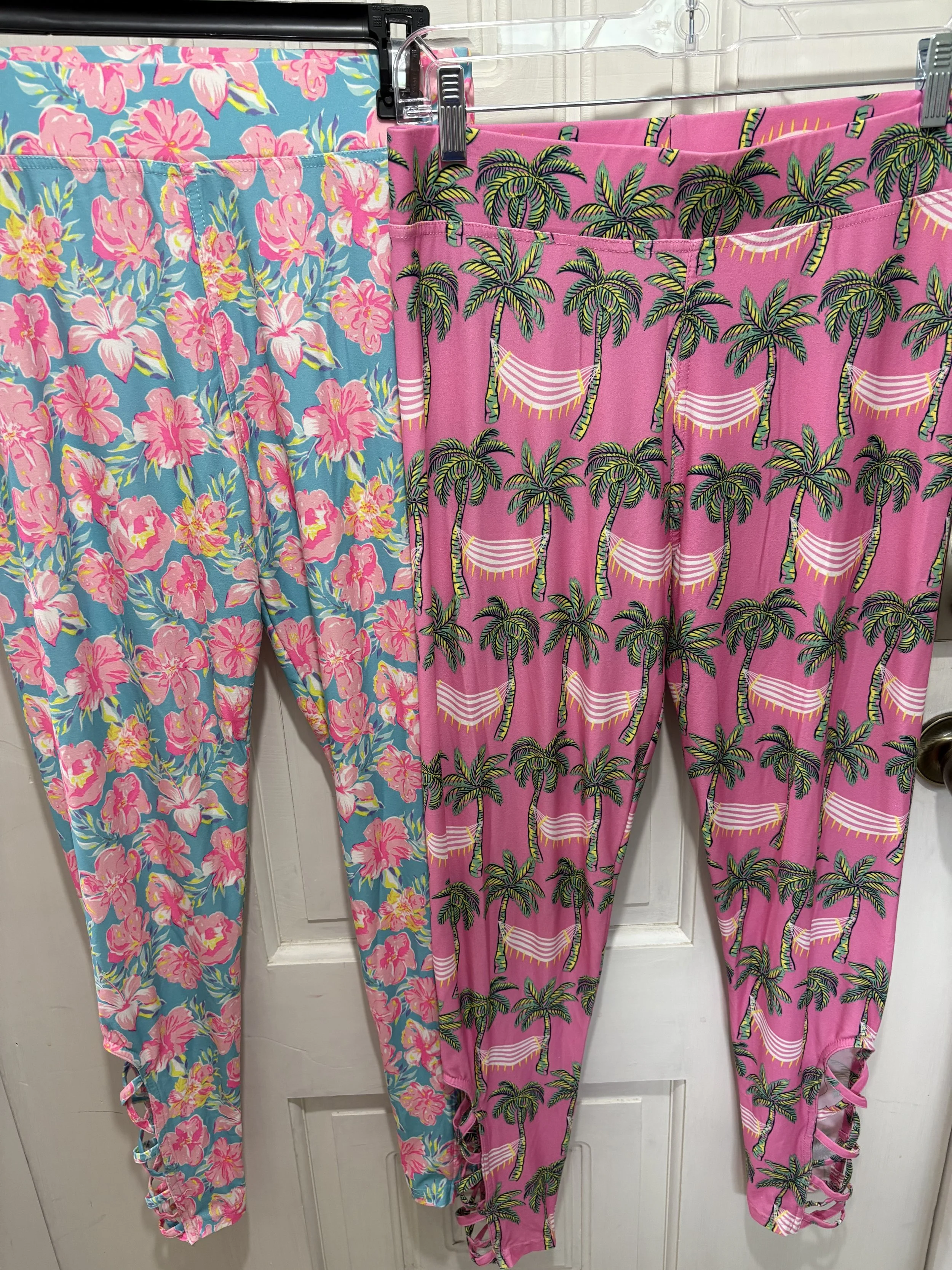 2 Pairs of Simply Southern Leggings XS-S-M