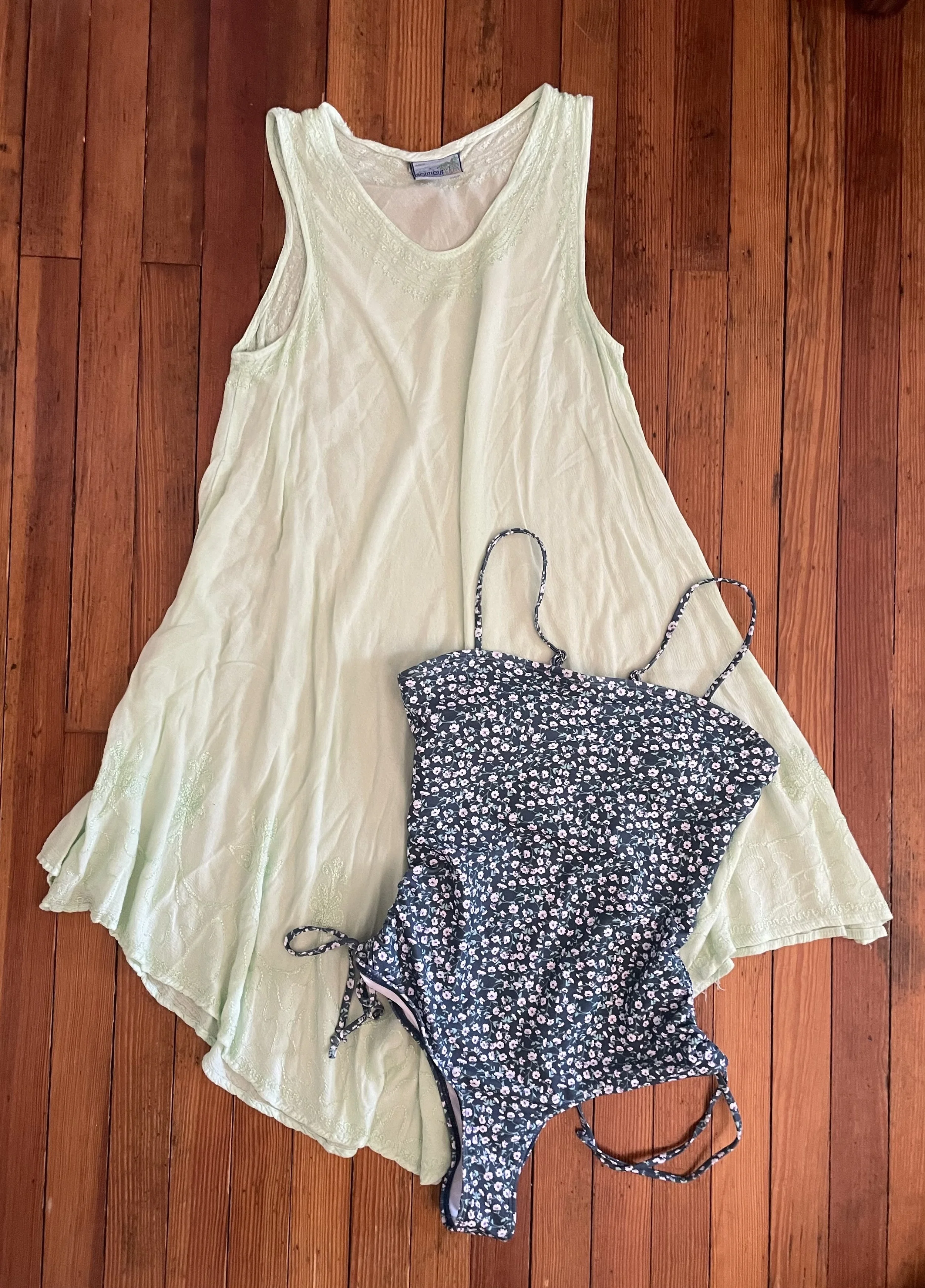 CC33 Floral Swimsuit size M and Coverup (one size fits most)