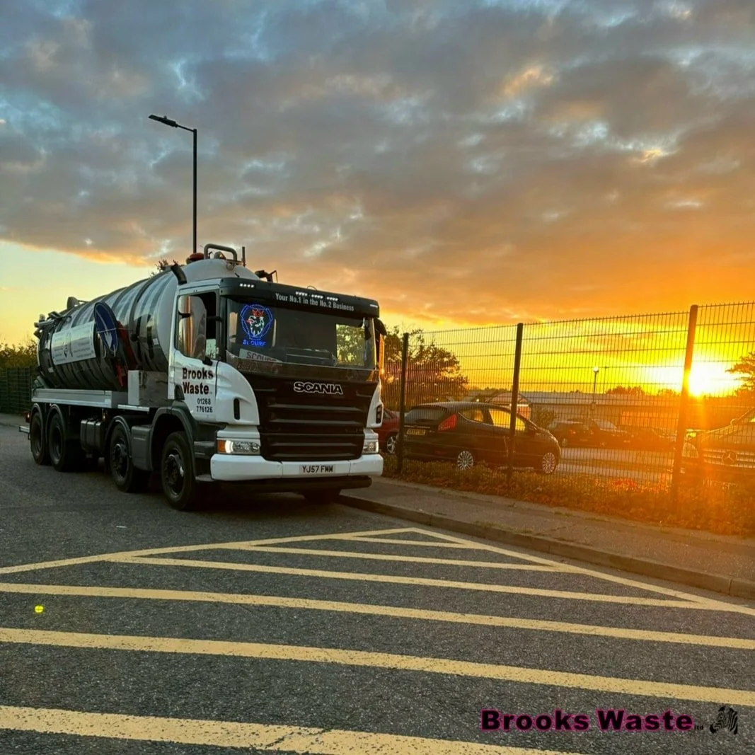 A beautiful sunrise to start the day 🌅

Our team are already out on the road, ensuring reliable service and keeping things running smoothly 🙌🏻

Proud to support our customers, whatever the season 🗓

☎️ 01268 776126
📧 brookswaste@gmail.com
💻 www