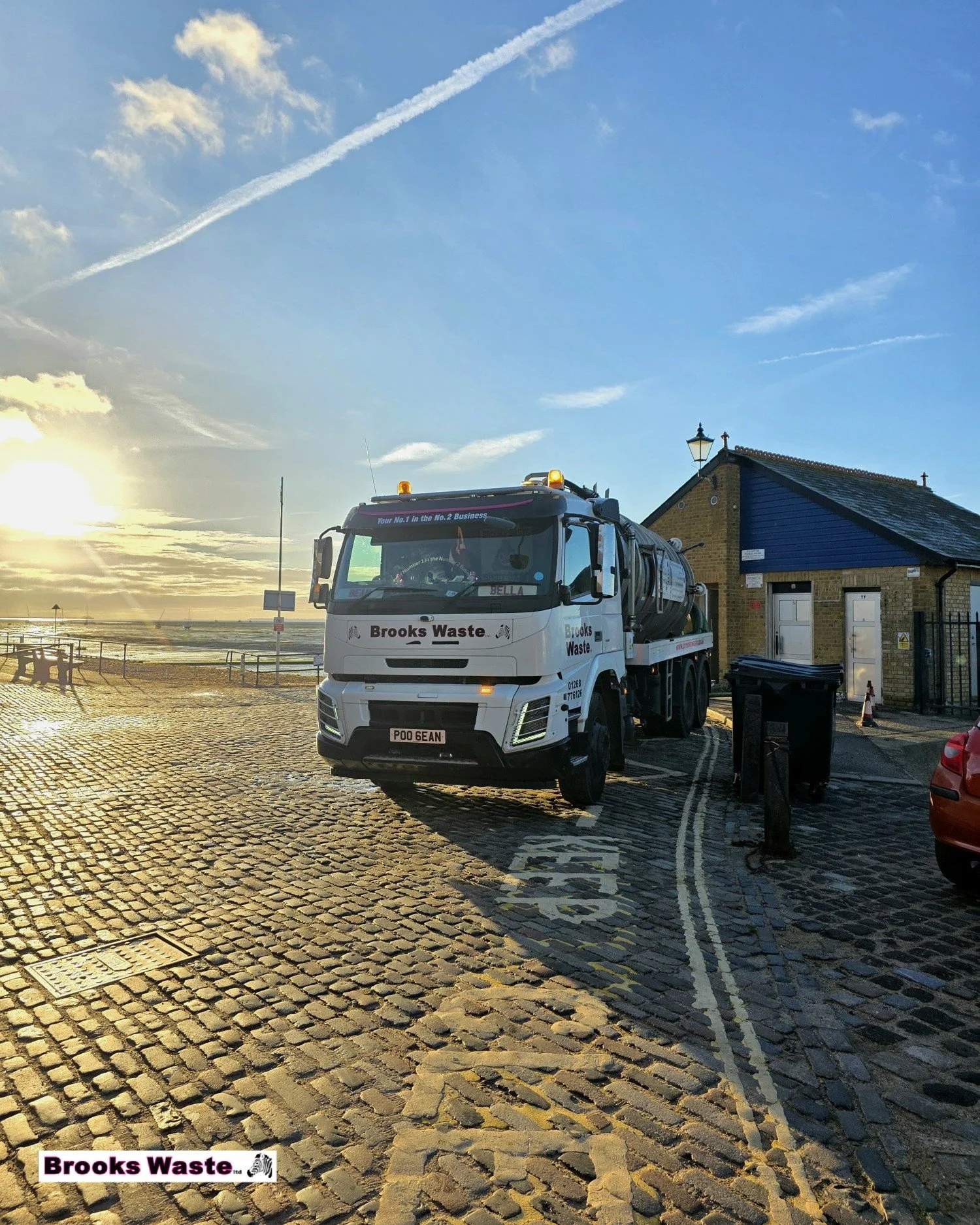 Bank Holiday Monday is here! 💛

After a busy Easter weekend, we hope you&rsquo;re all enjoying a well-deserved rest today. Whether you&rsquo;re putting your feet up or ticking off a few jobs, it&rsquo;s great to see a bit of sunshine making an appea