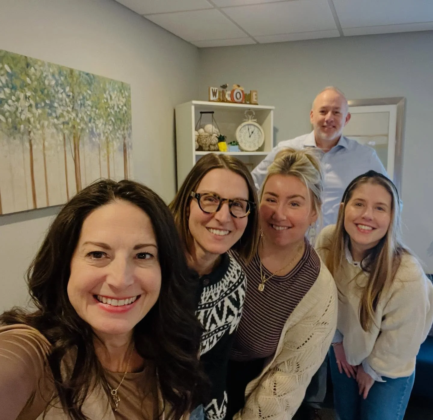 🌟 What an incredible afternoon spent breaking bread with the amazing Bucks Support Services team in Newtown, PA! 😊 Reconnecting with familiar faces and meeting new friends and colleagues was a delightful experience! 🍞✨ 

We had some fantastic conv