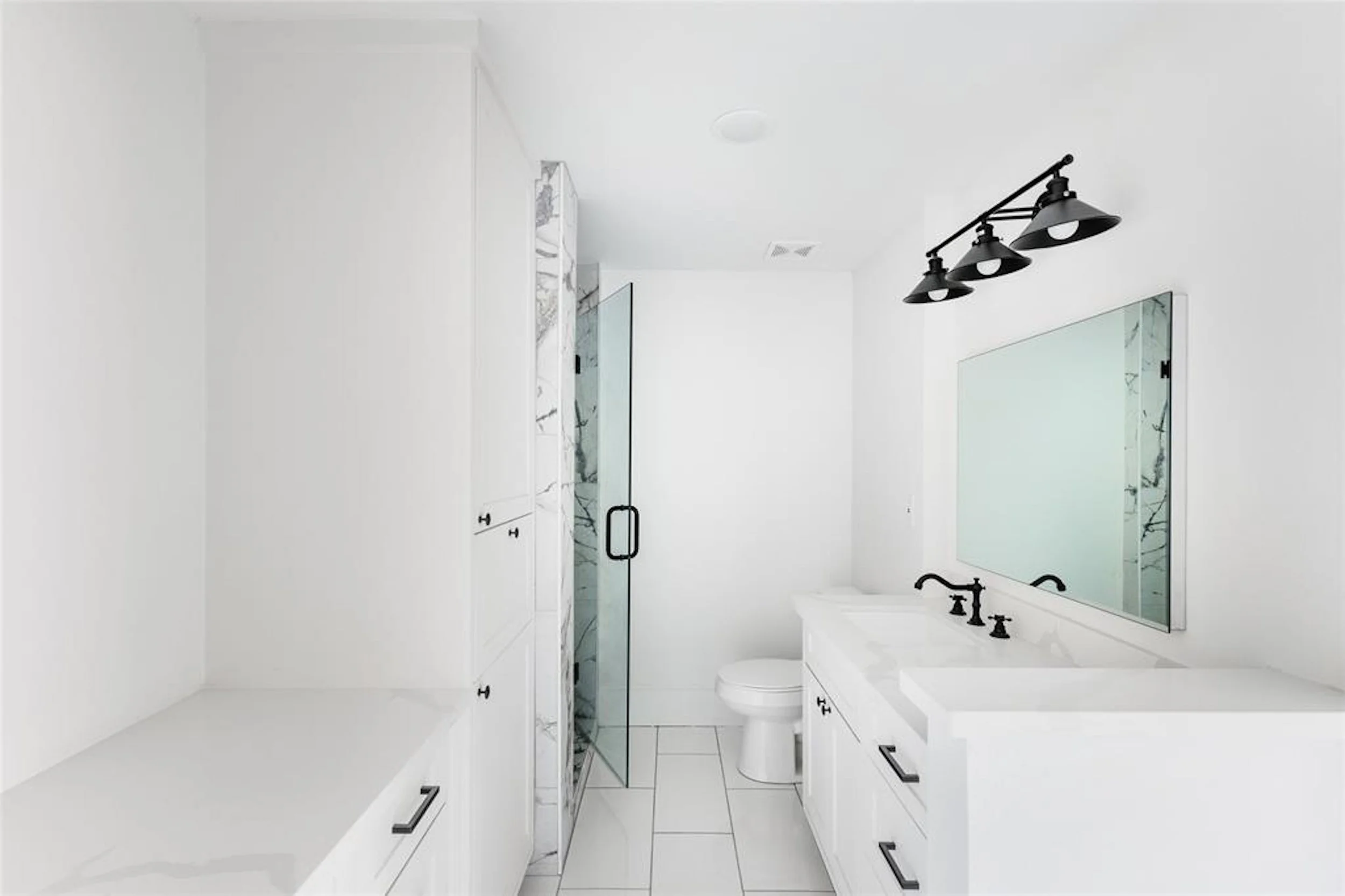 secondary bath 2.jpeg