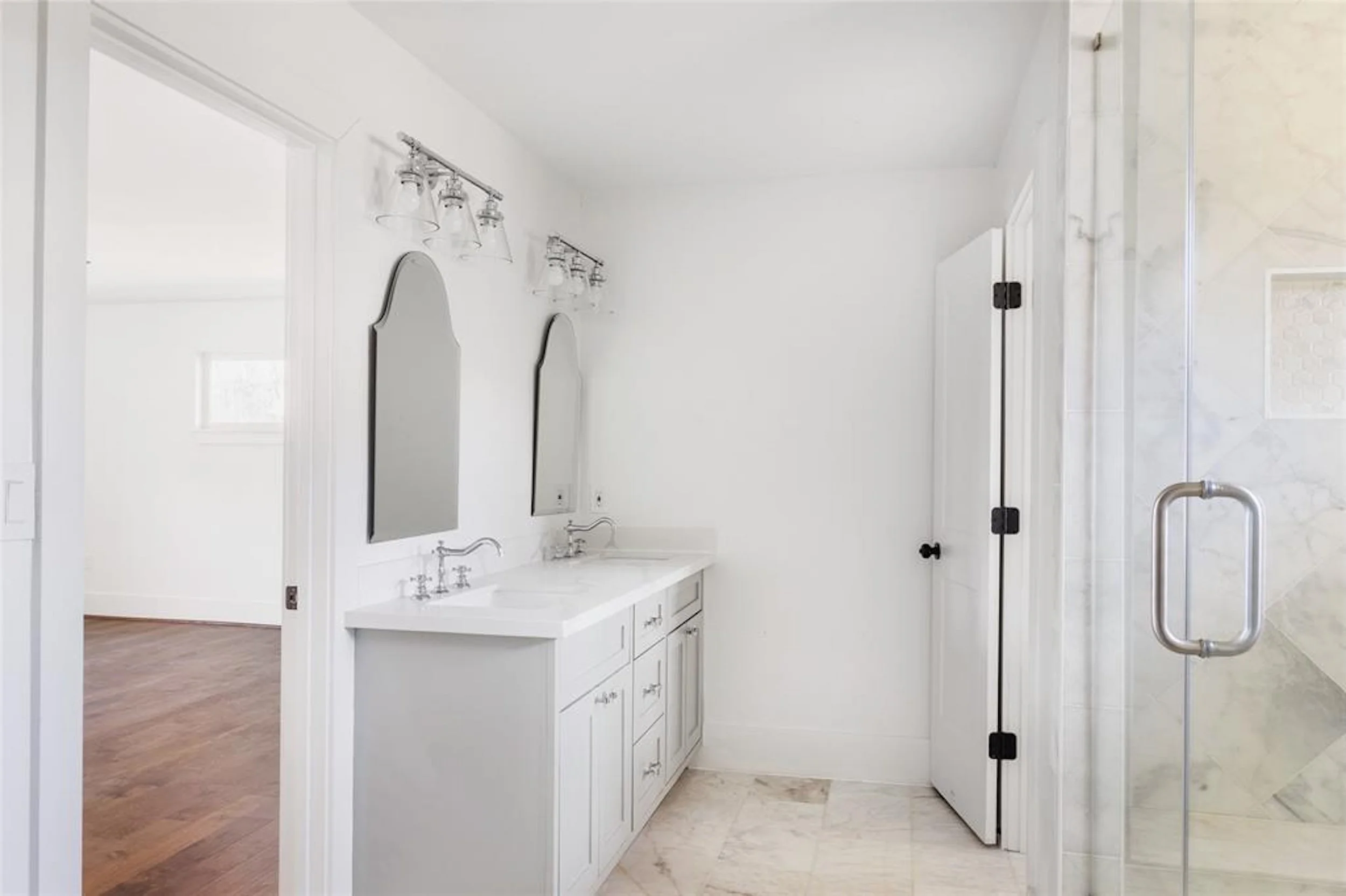 master bath 3.jpeg