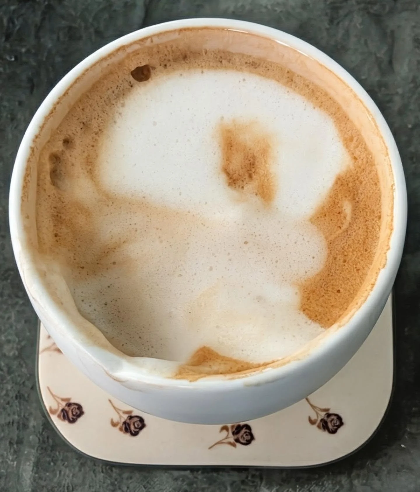 Good morning! 

🌧️ Wake up to a rainy Memorial Day Monday? Same here. The outdoor plans might be on pause, but it is the perfect excuse to stay in your pajamas a little longer, brew an extra-large mug of coffee, and dive into a good book. ☕📖

​How 
