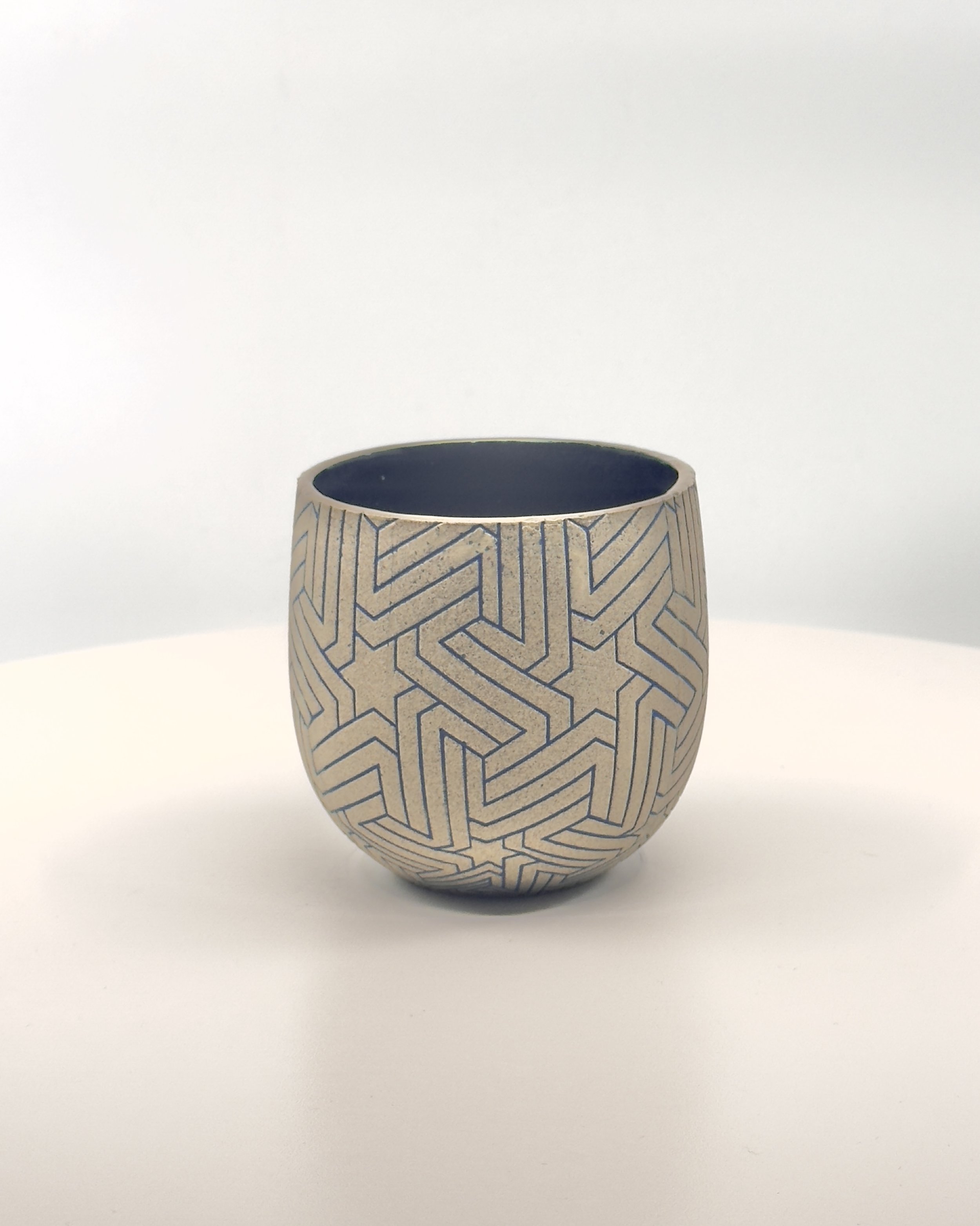 The Granada Cup in Raw/Navy