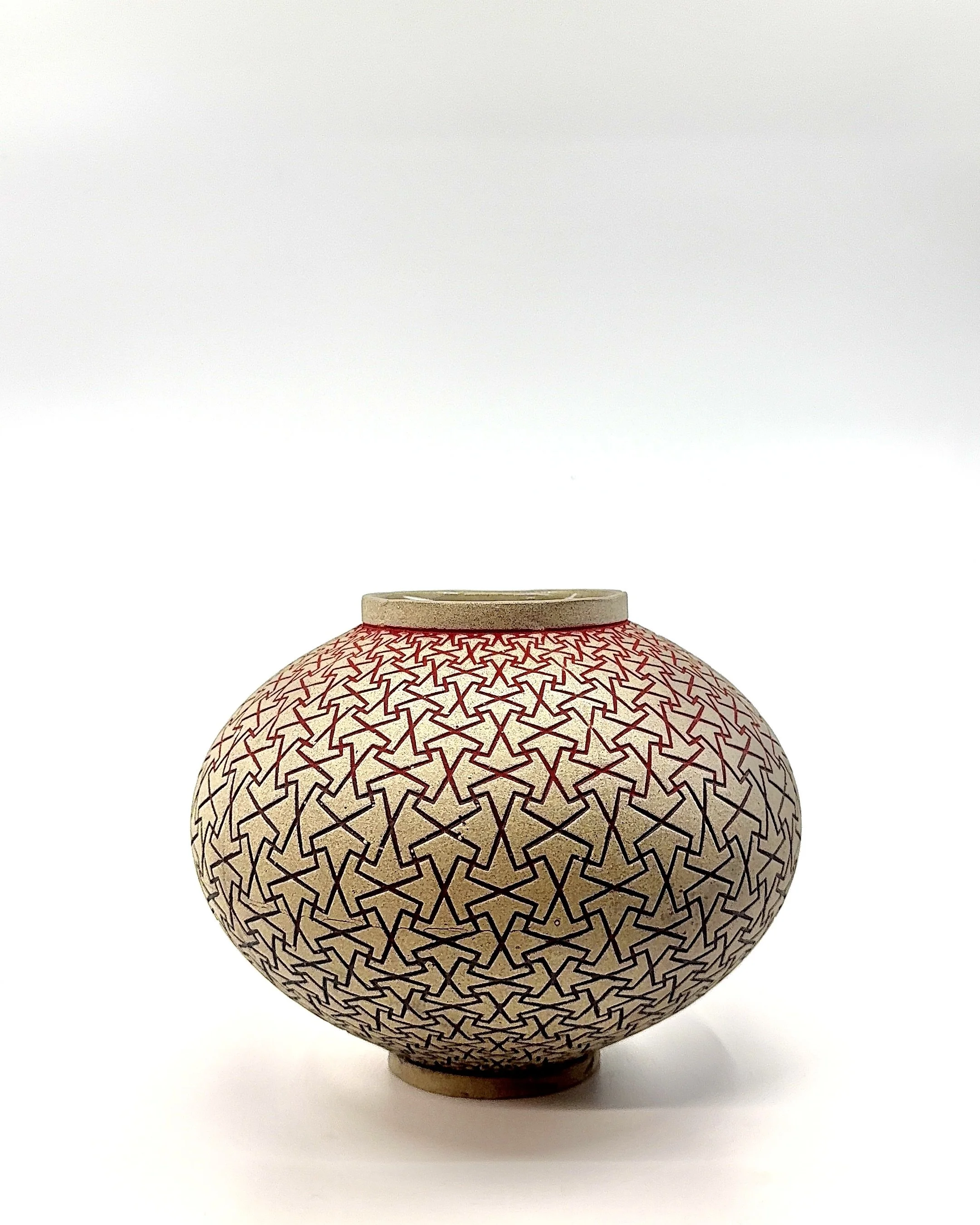 The Fez Vase in Raw/Red/Black