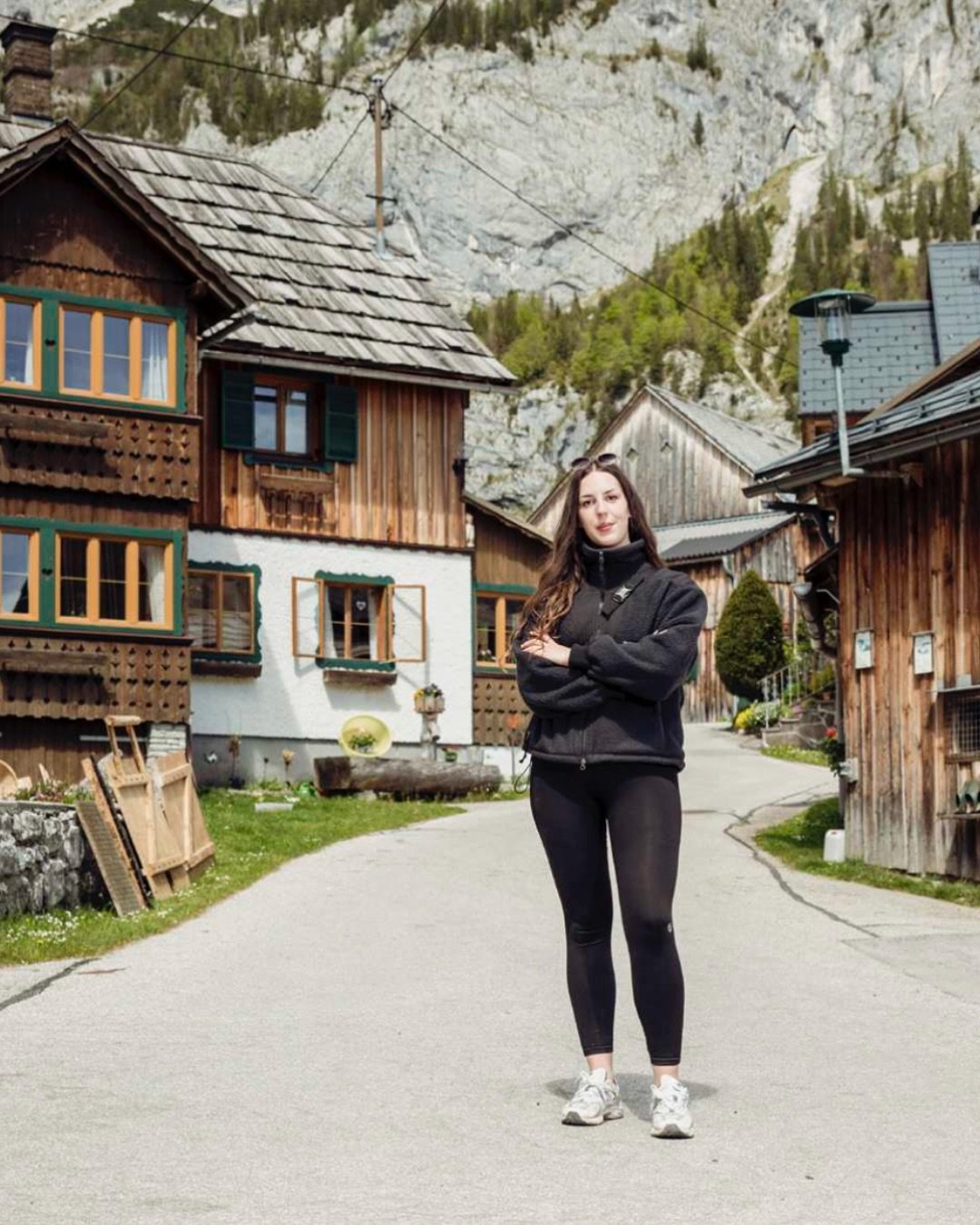 🏡 MULTIGENERATIONAL LIVING RETHOUGHT
👩&zwj;🎓 by Muriel Beringer
📍Grundlsee, Austria

In the idyllic lakeside town of Grundlsee &mdash; nestled beneath the Totes Gebirge &mdash; housing is tight. While young families wait for homes, many propertie