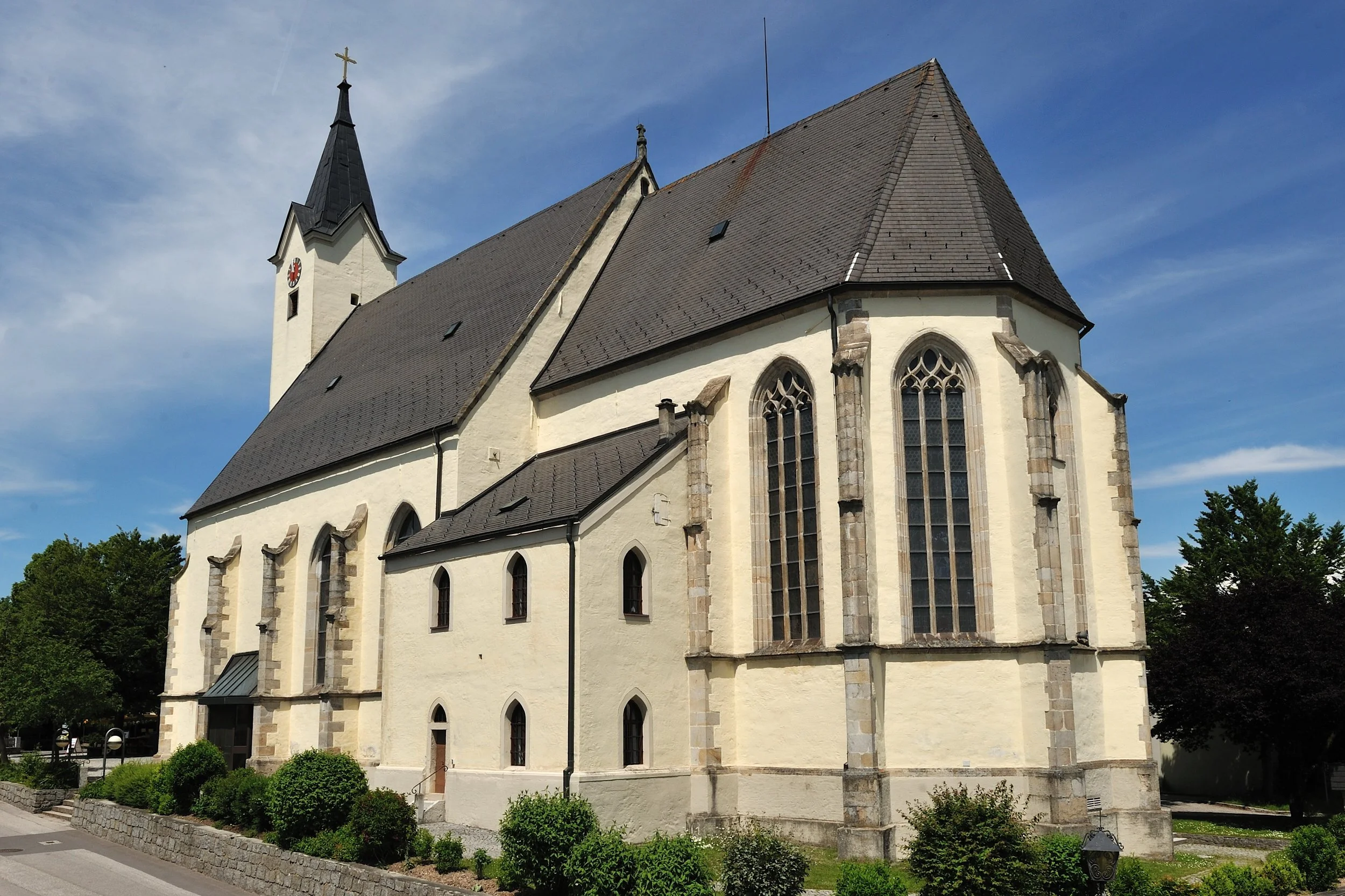106 Kirche Ostseite.JPG