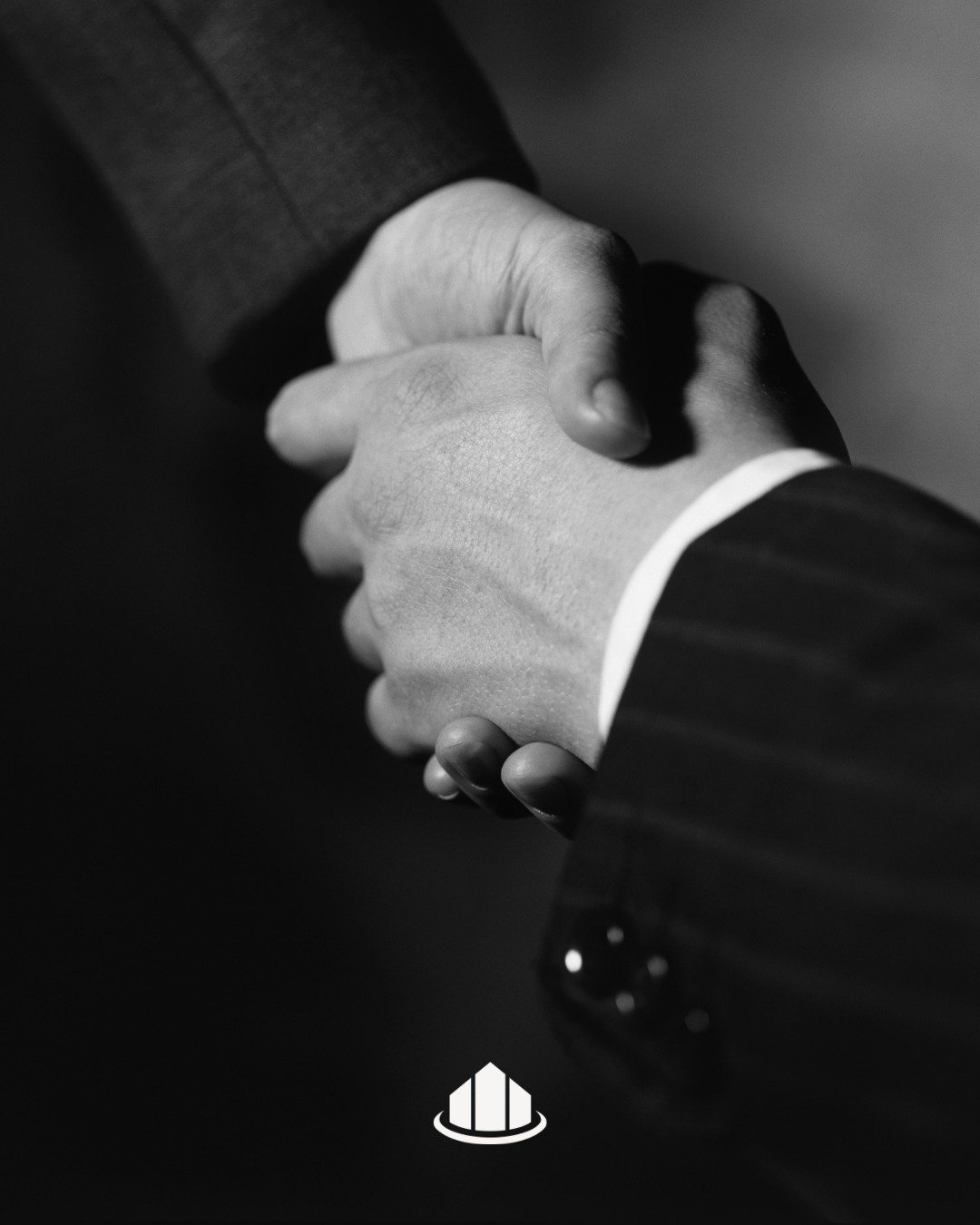 Vertrauen entsteht nicht durch Worte allein, sondern durch verl&auml;ssliches Handeln 🤝🏼 Partnerschaften auf Augenh&ouml;he, klare Kommunikation und langfristiges Denken bilden die Grundlage unserer t&auml;glichen Arbeit bei HCM Immobilien und Faci