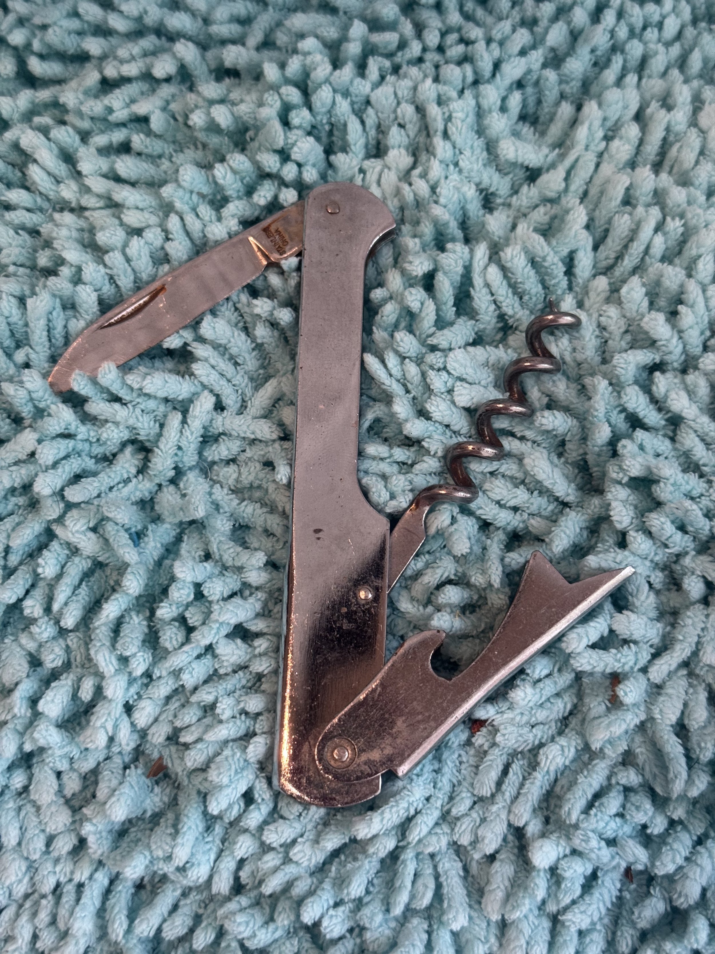 Drink opener corkscrew
