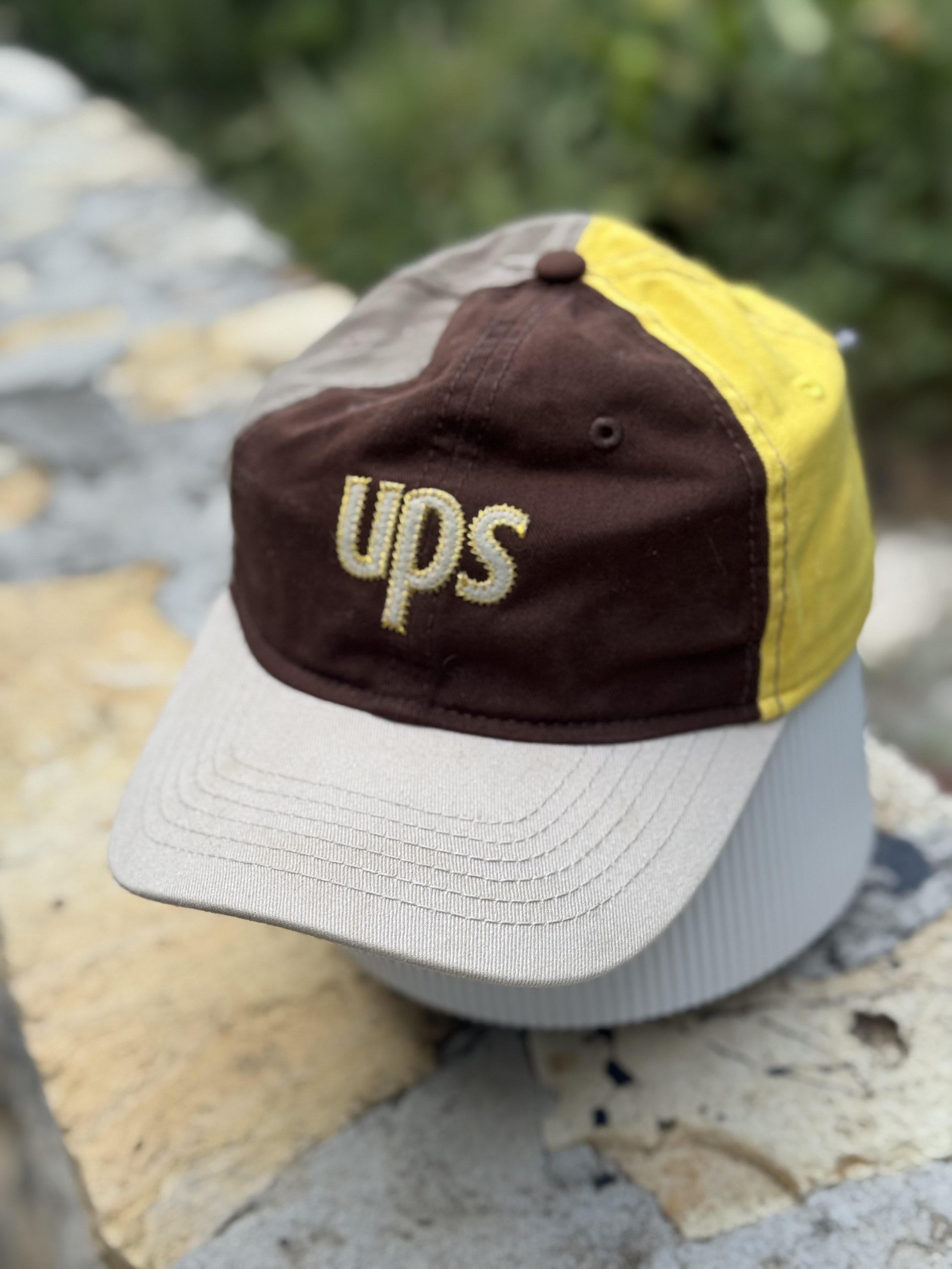 UPS cap