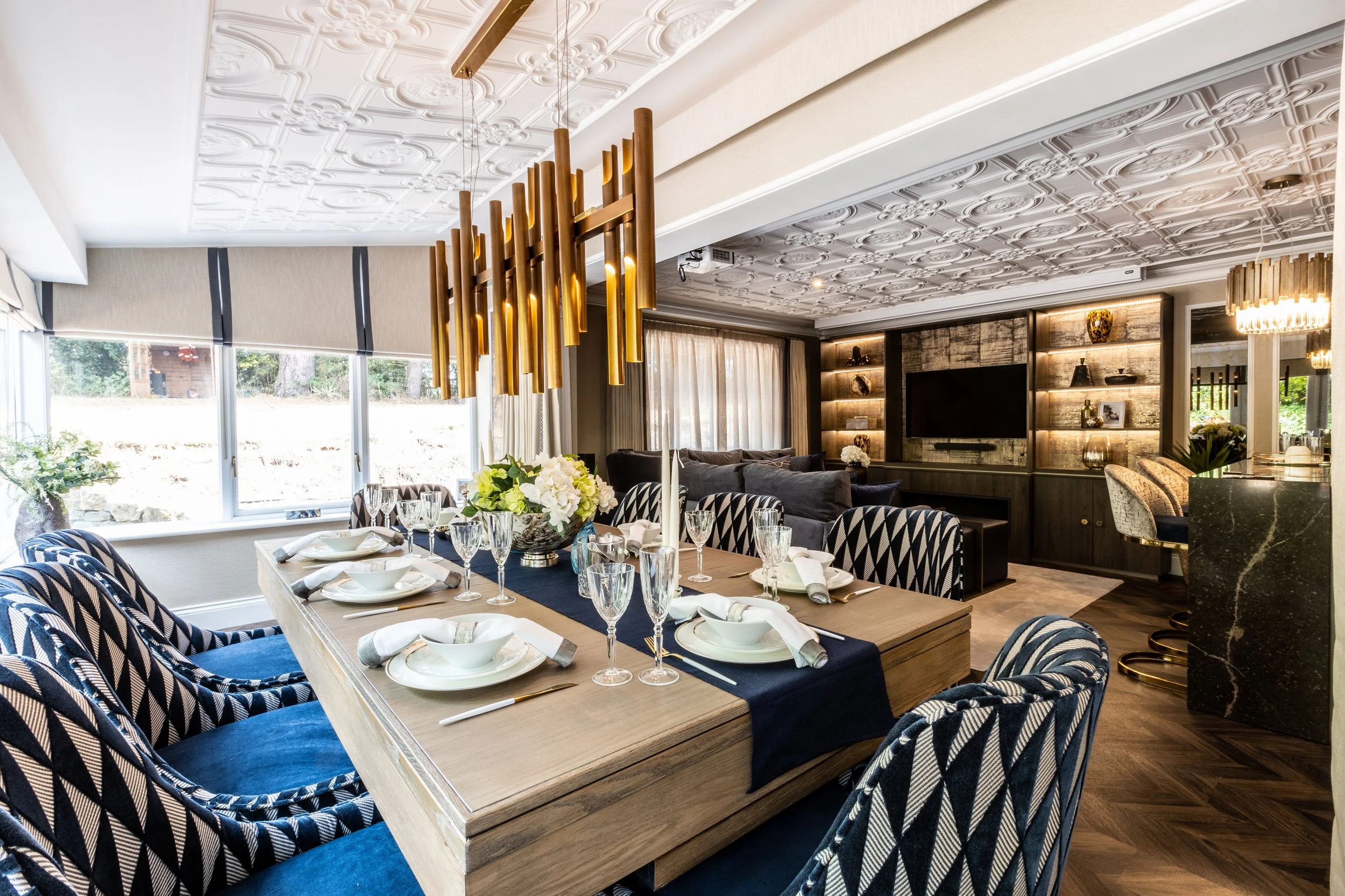 Dinning Room  Family Room-4.JPG