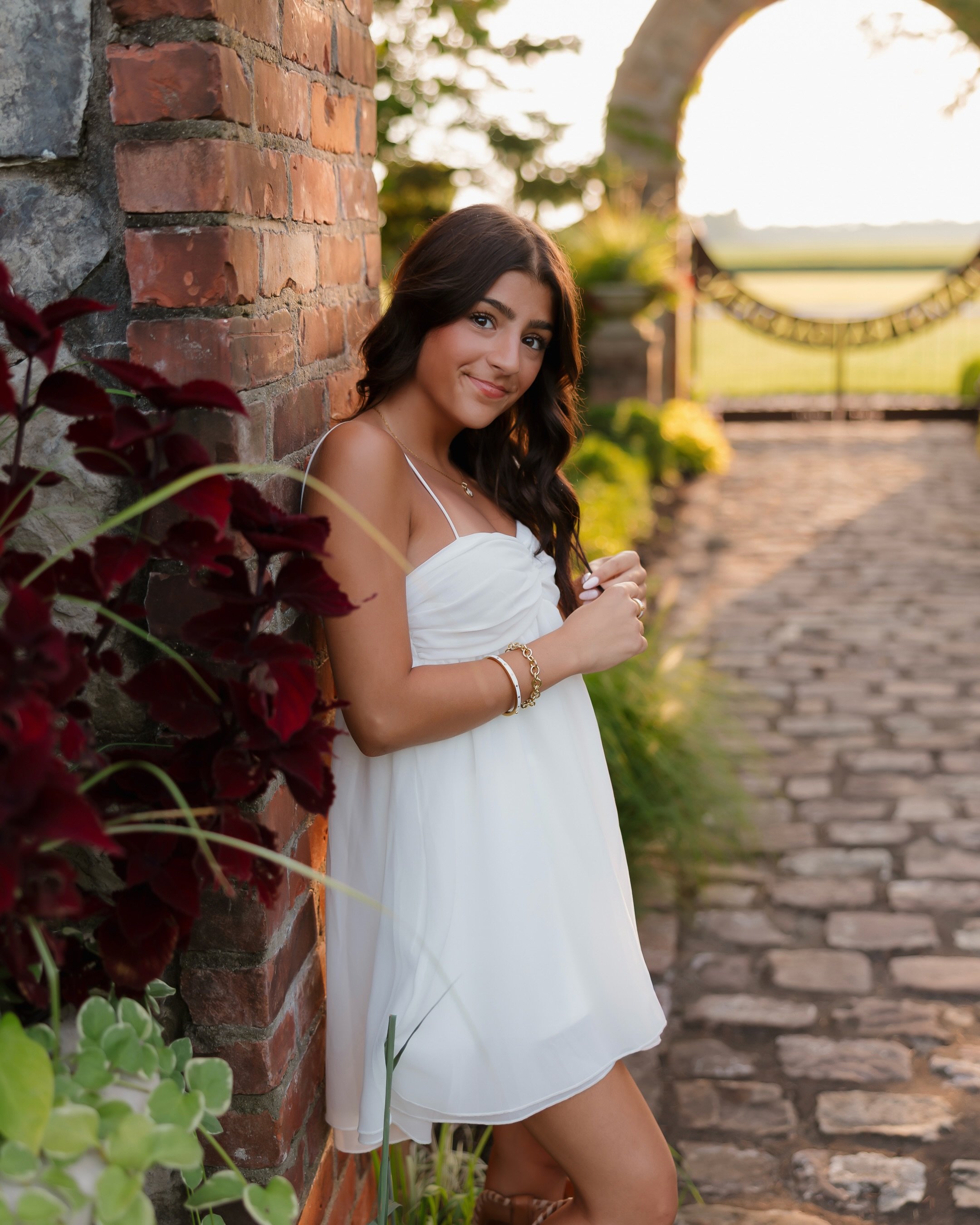 Onto sharing Marina&rsquo;s session and yes&hellip; once again, I tried to squeeze in as many photos as I possibly could into her post! 😂 It was just SO hard not to!! The lighting, the outfits, the camera interactions&hellip; absolutely flawless! ✨C